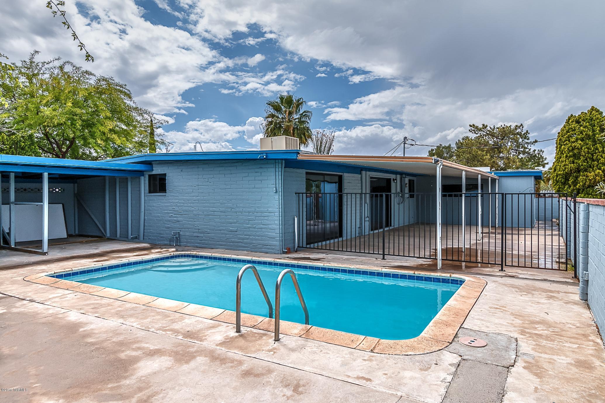 Sherwood Village Terrace (231-546) - Residential