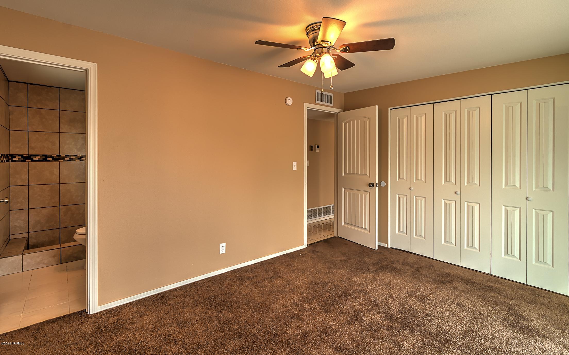 Sherwood Village Terrace (231-546) - Residential