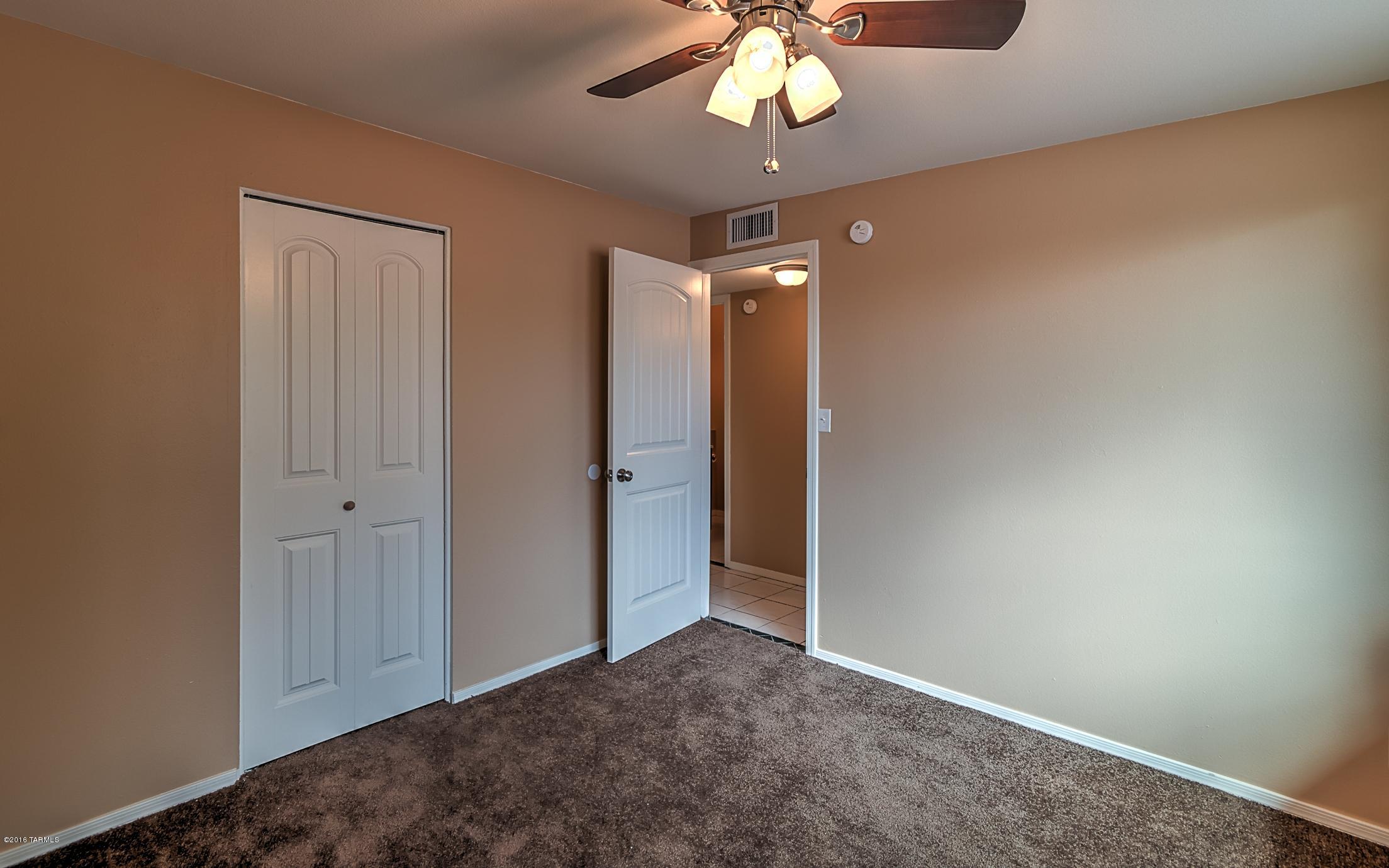 Sherwood Village Terrace (231-546) - Residential
