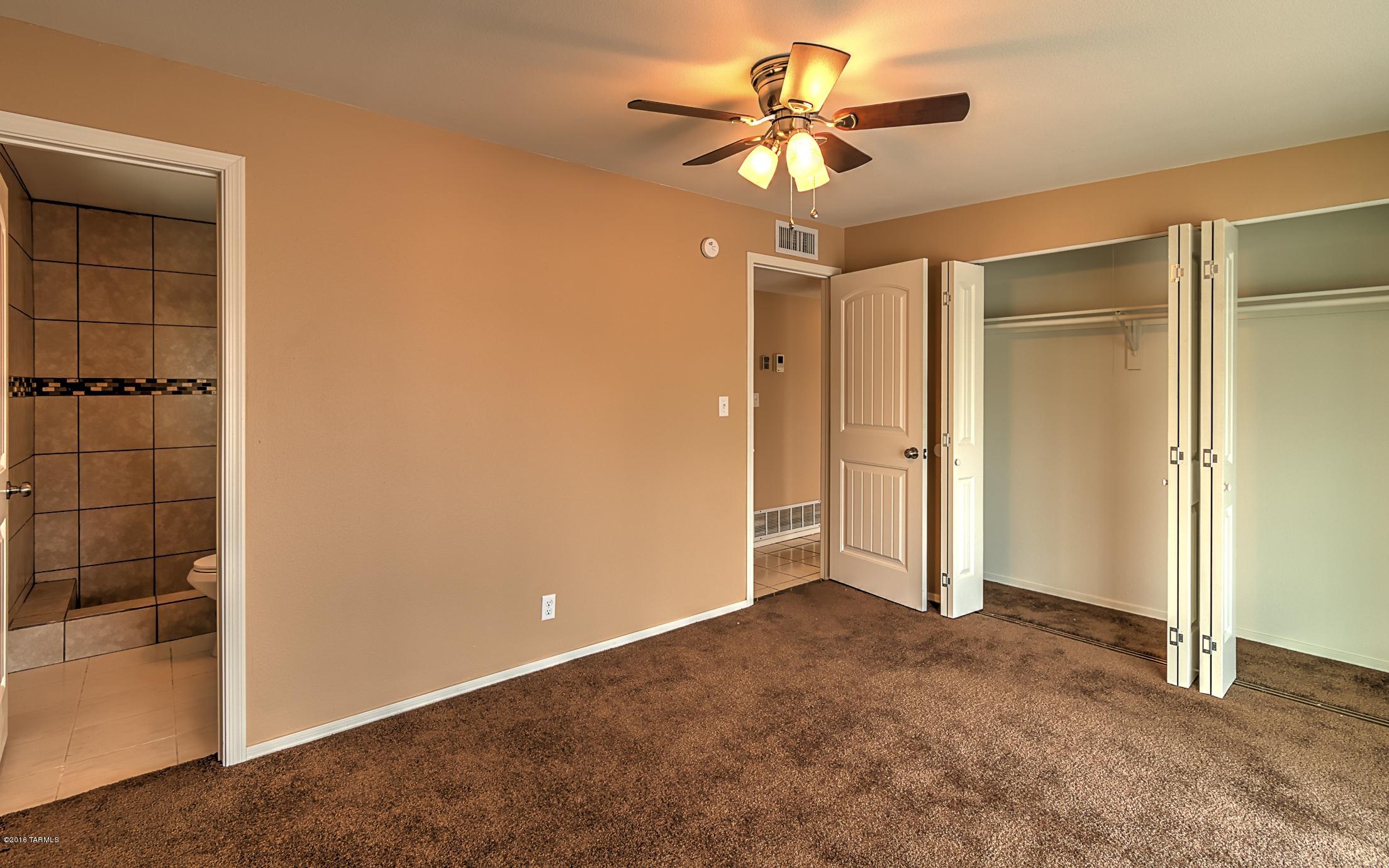 Sherwood Village Terrace (231-546) - Residential