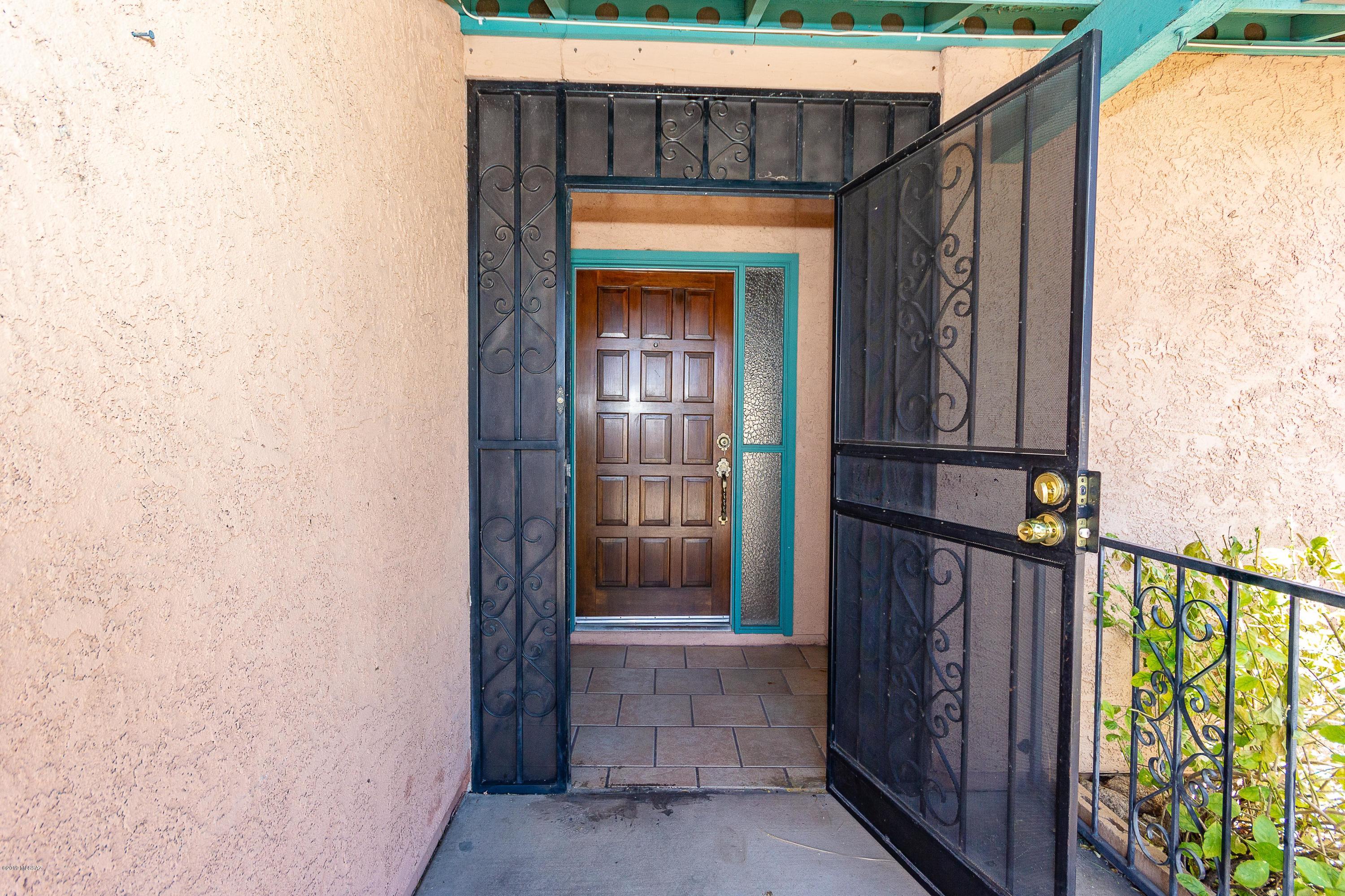 Paseo Vista (1-234) - Residential