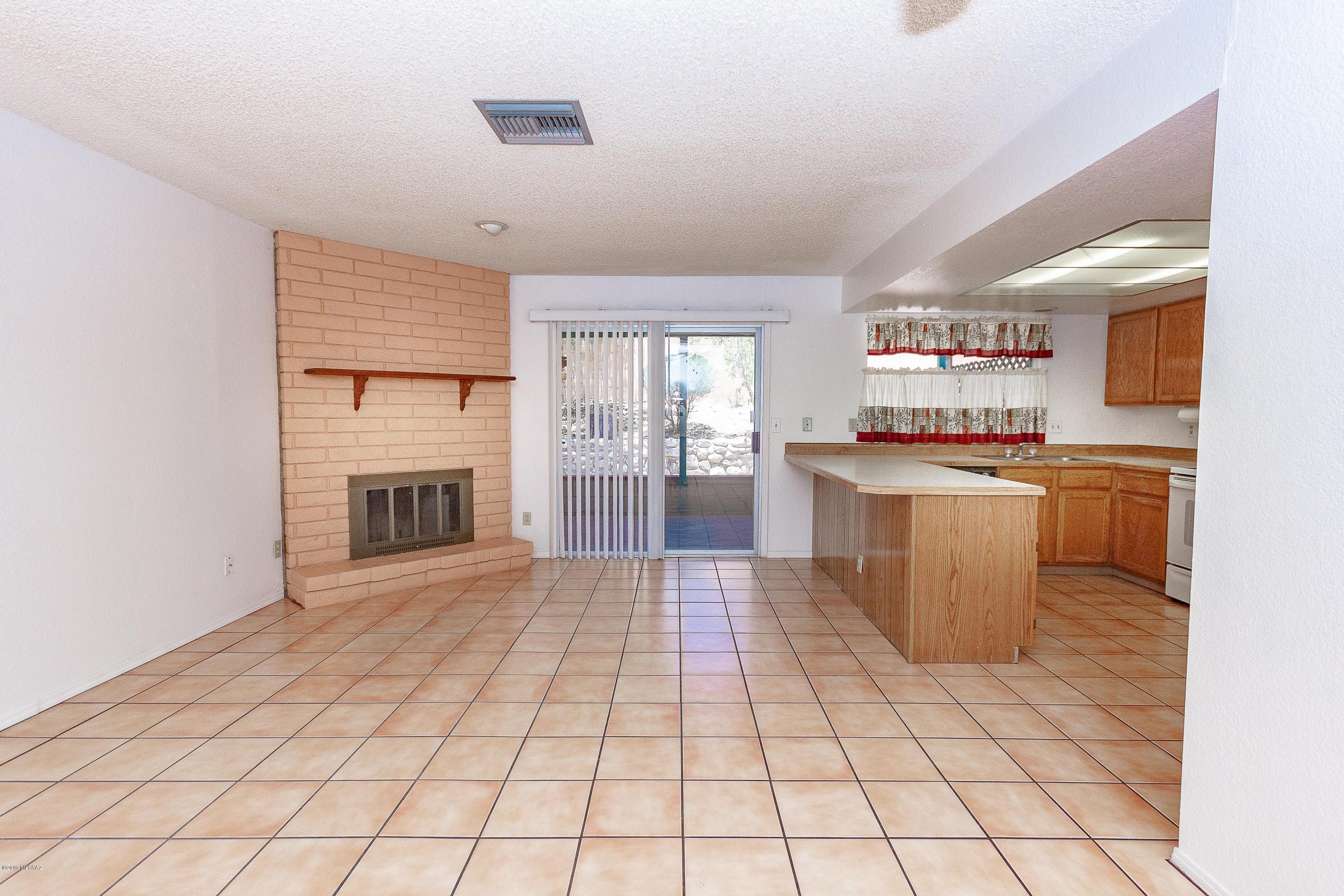 Paseo Vista (1-234) - Residential