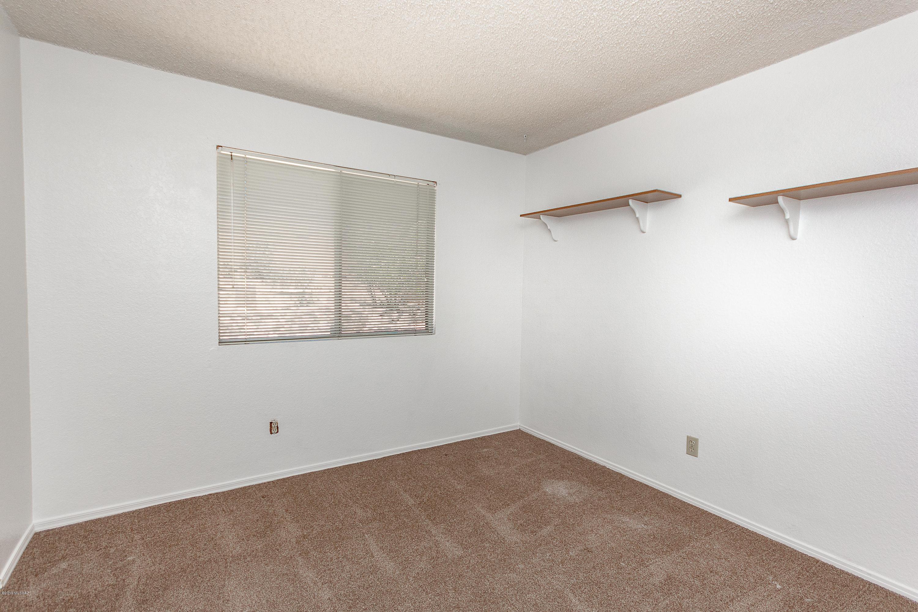 Paseo Vista (1-234) - Residential