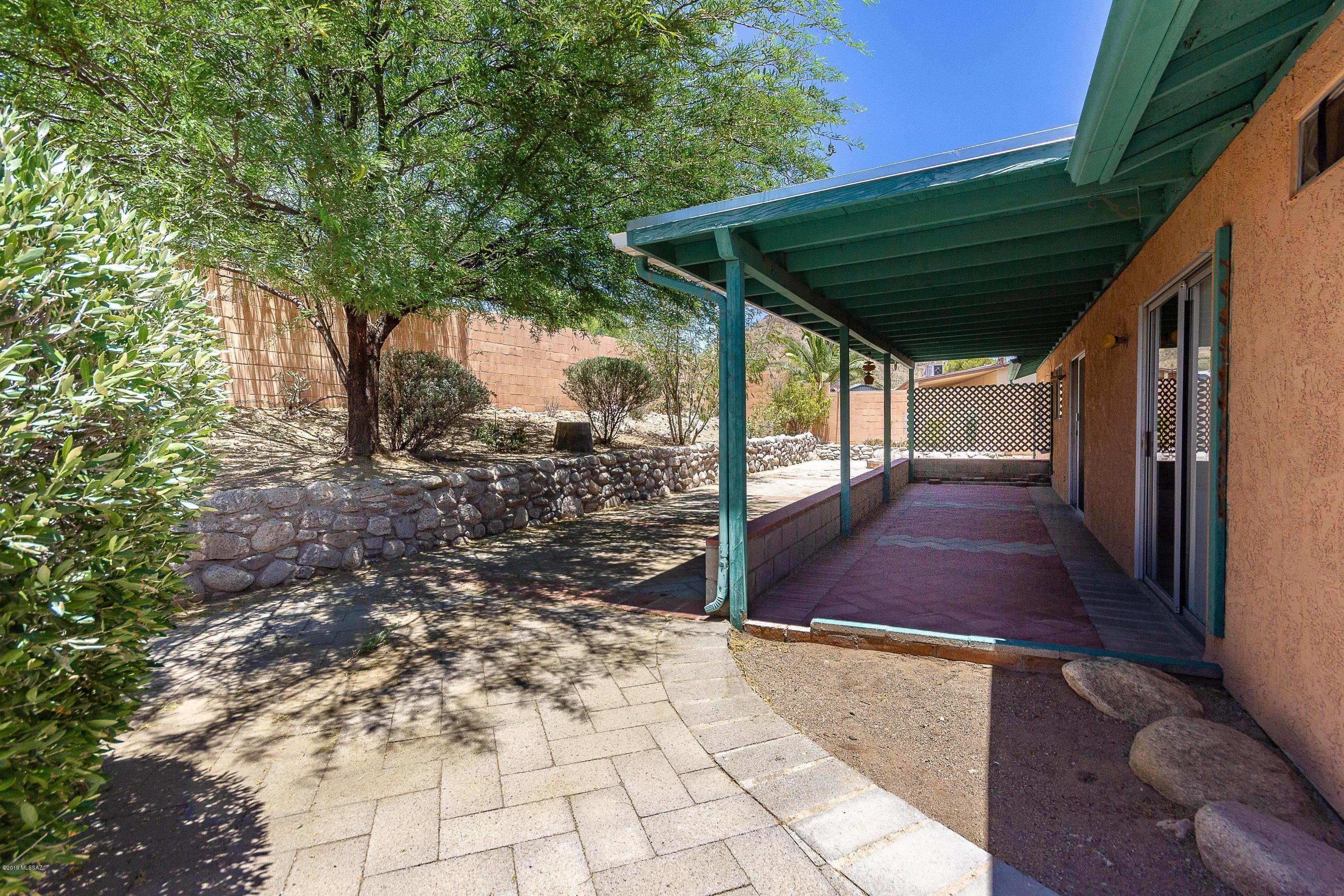 Paseo Vista (1-234) - Residential