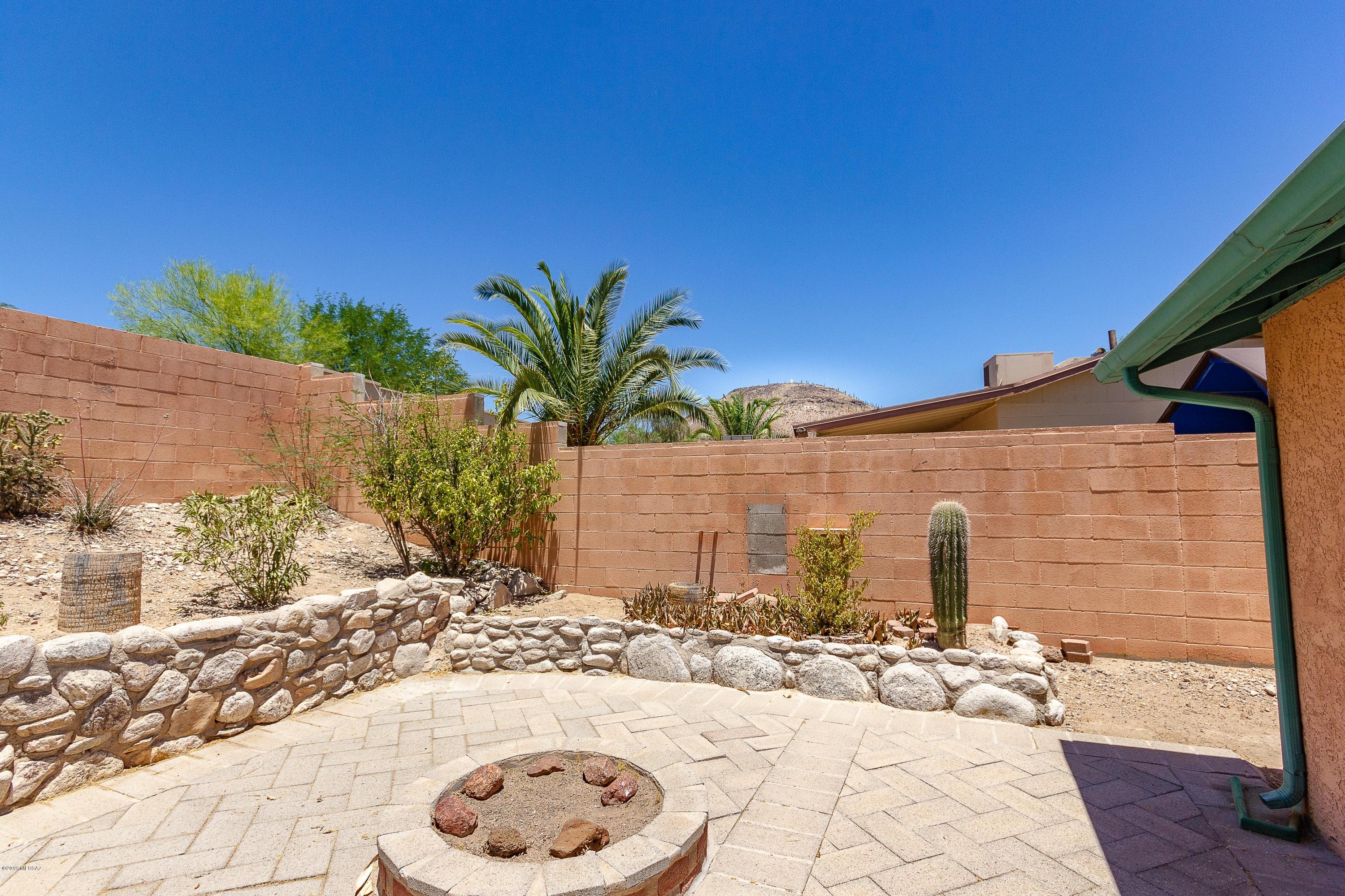 Paseo Vista (1-234) - Residential