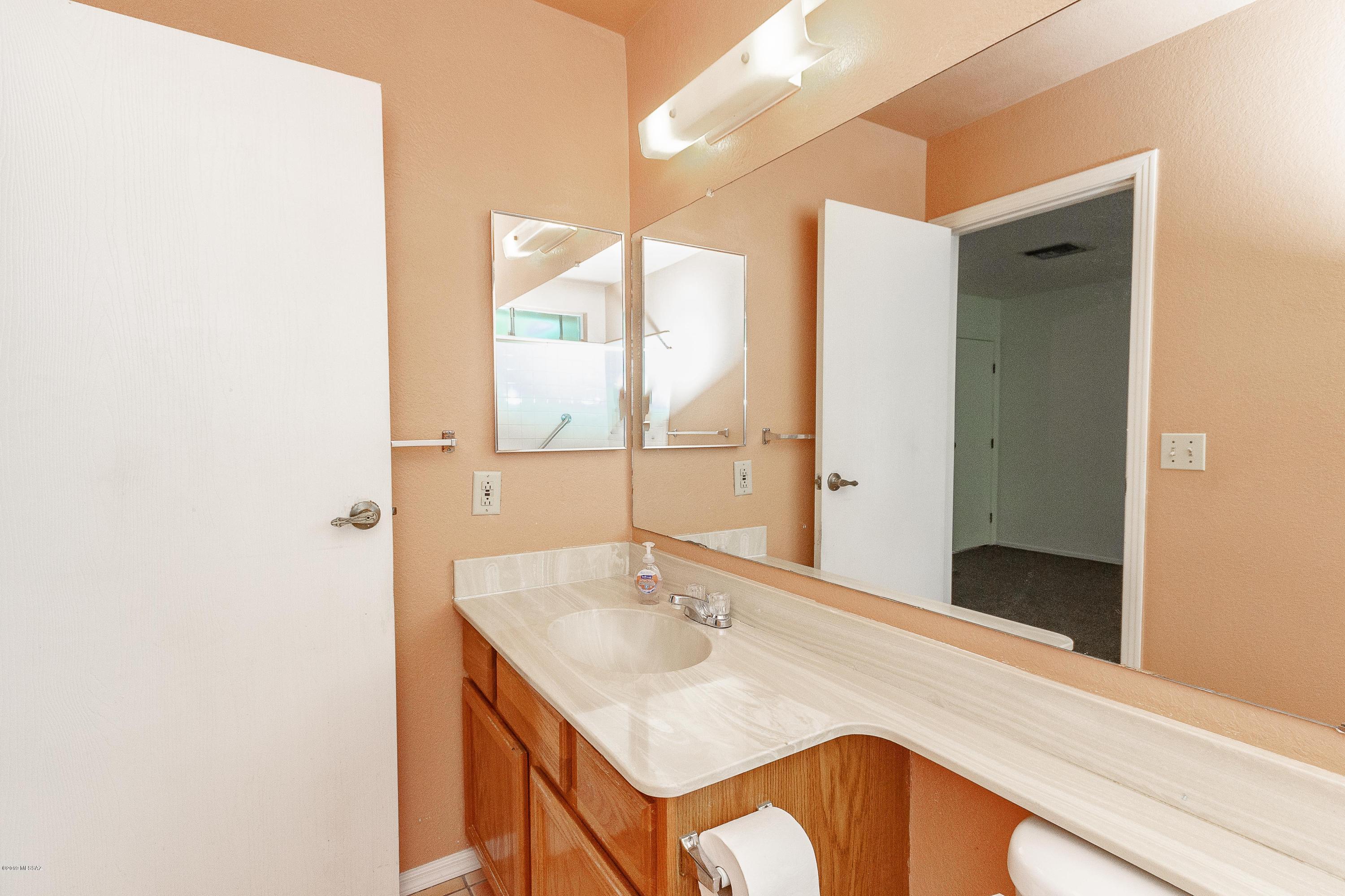Paseo Vista (1-234) - Residential