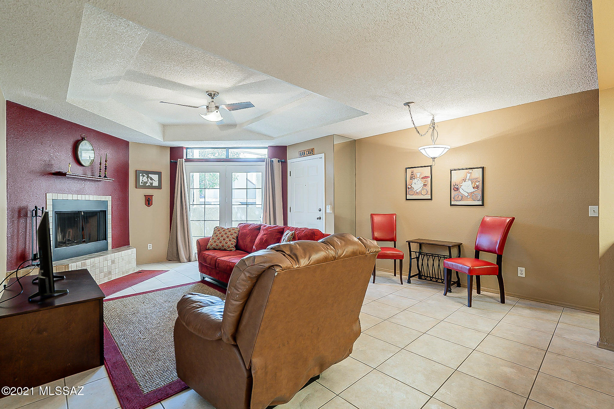 Casitas Real Condos. - Residential