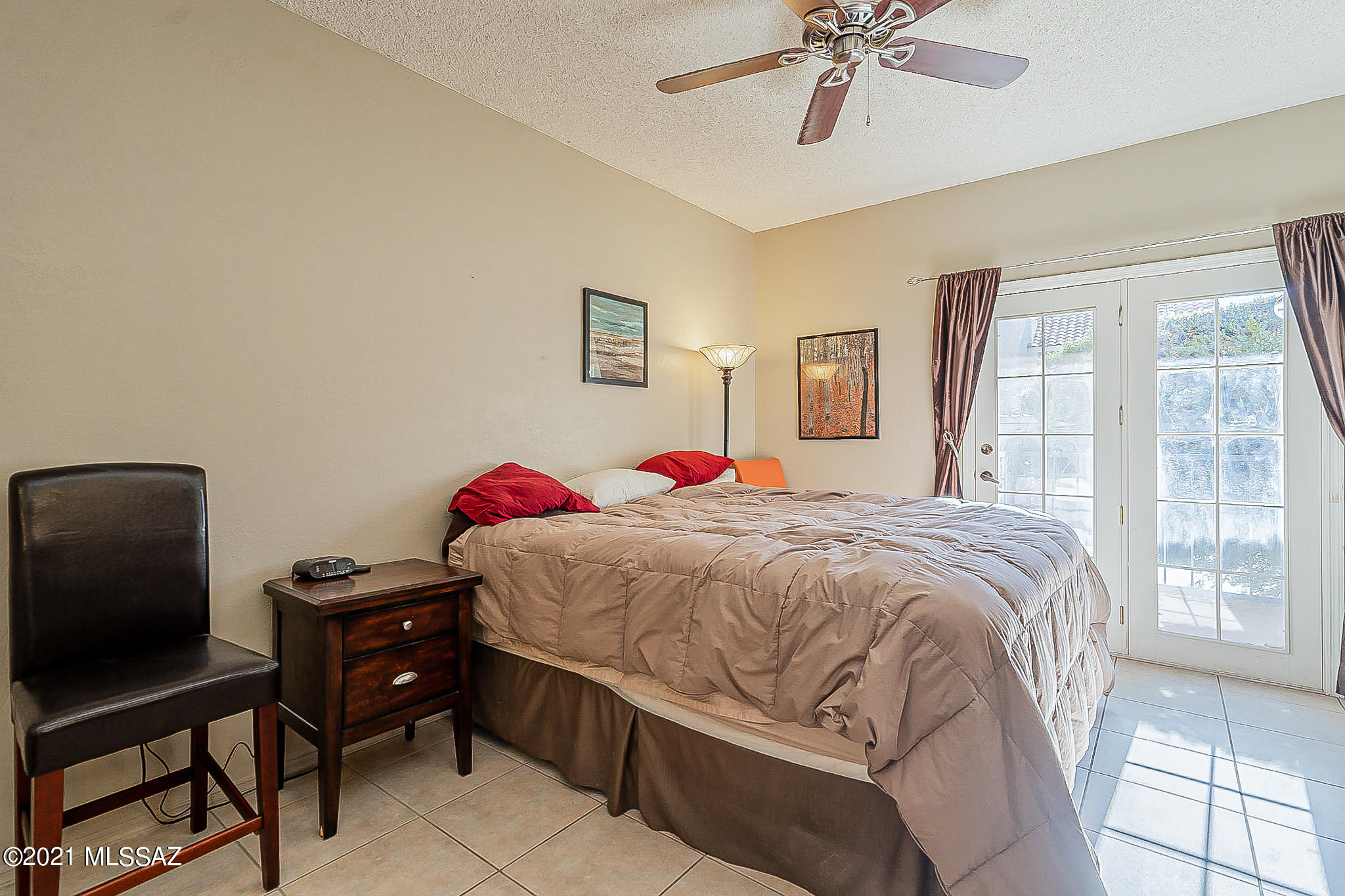 Casitas Real Condos. - Residential