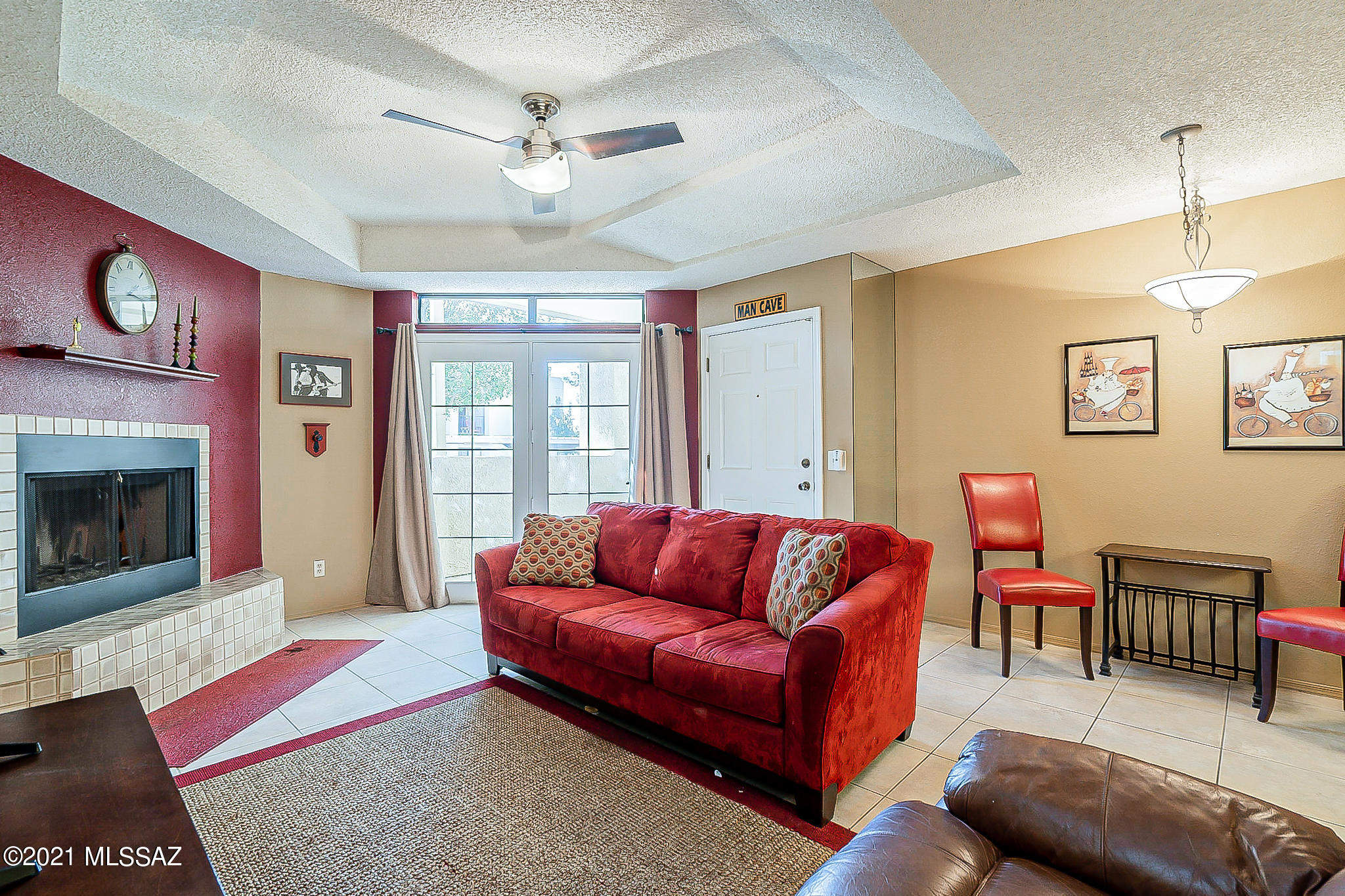 Casitas Real Condos. - Residential