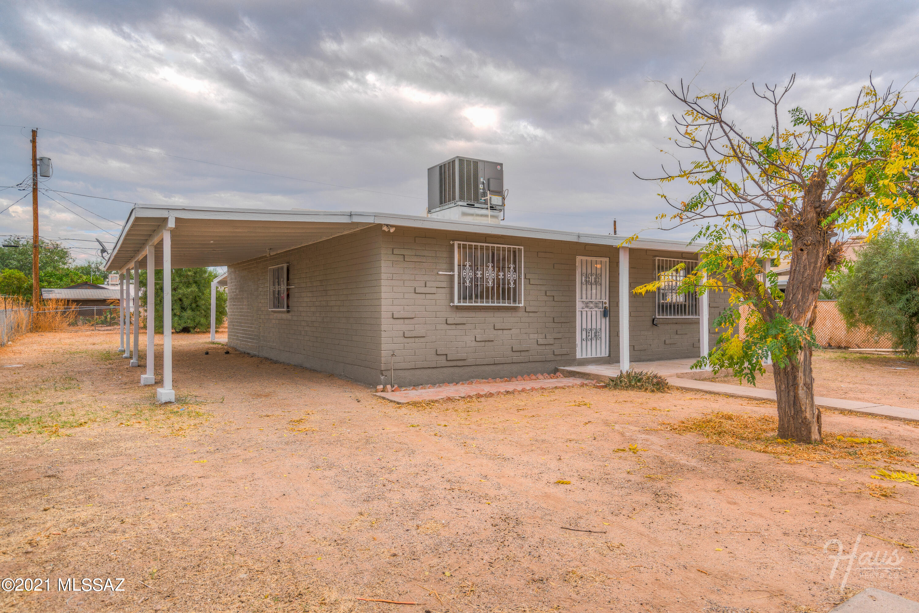Serrano Villa - Residential