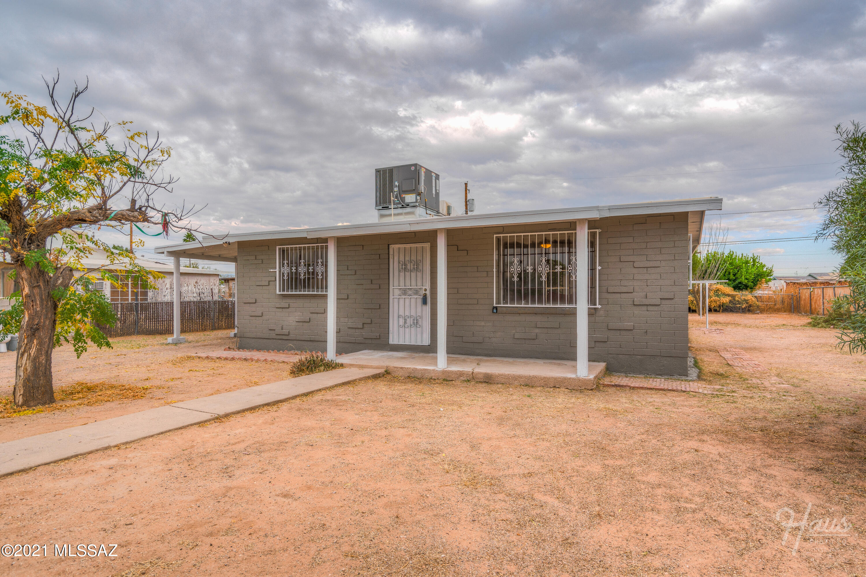 Serrano Villa - Residential