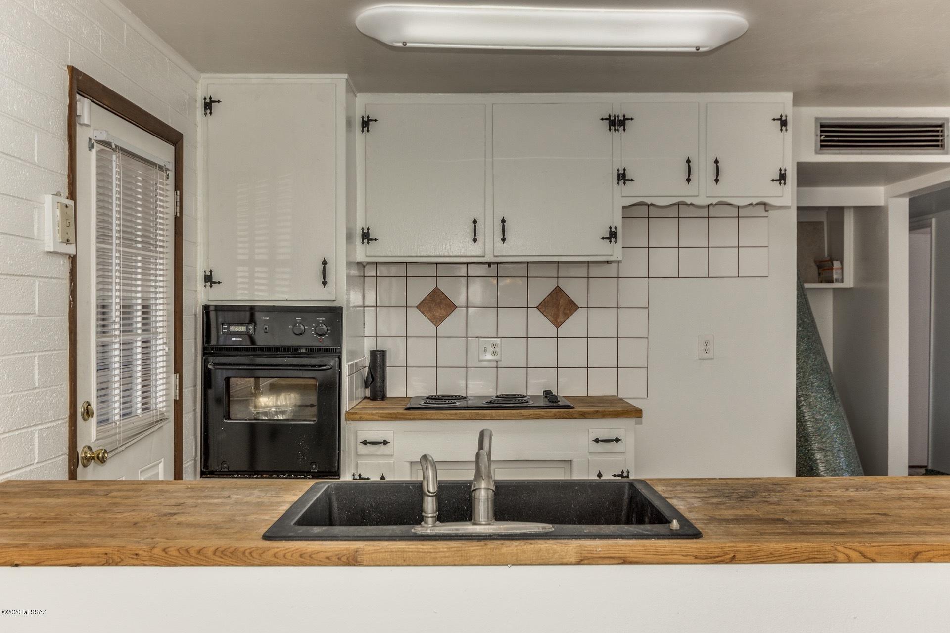 Manzanita Manor NO.2 Bk (5,6,7,8) - Residential