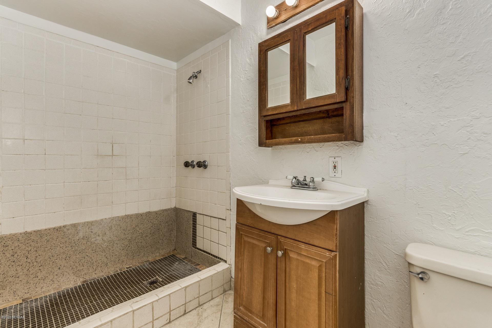 Manzanita Manor NO.2 Bk (5,6,7,8) - Residential