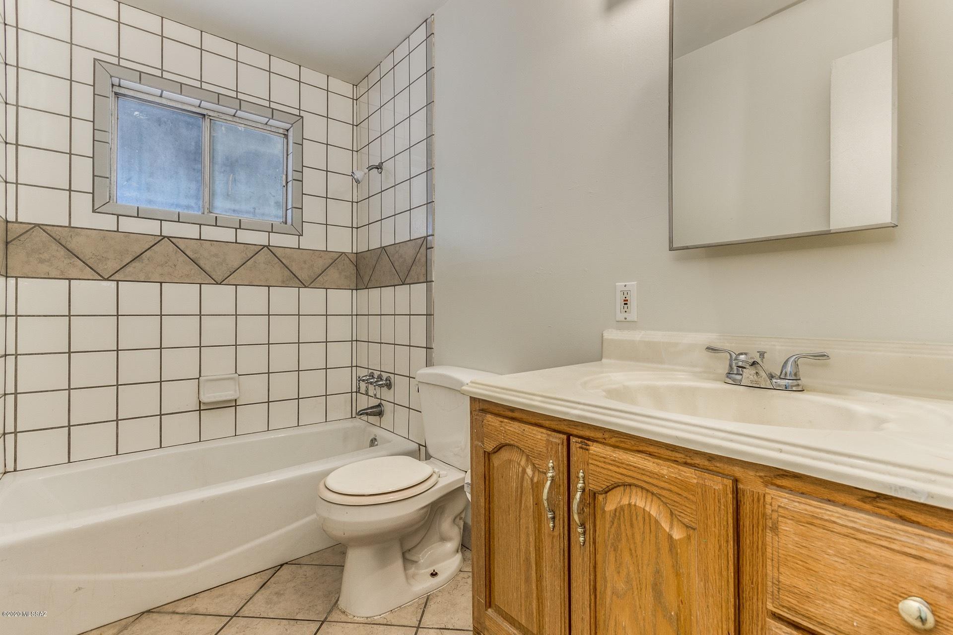 Manzanita Manor NO.2 Bk (5,6,7,8) - Residential