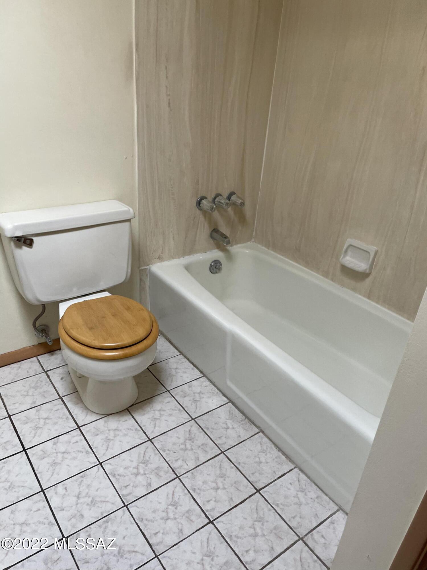 La Casita Foothills Estates (1-25) - Residential Lease