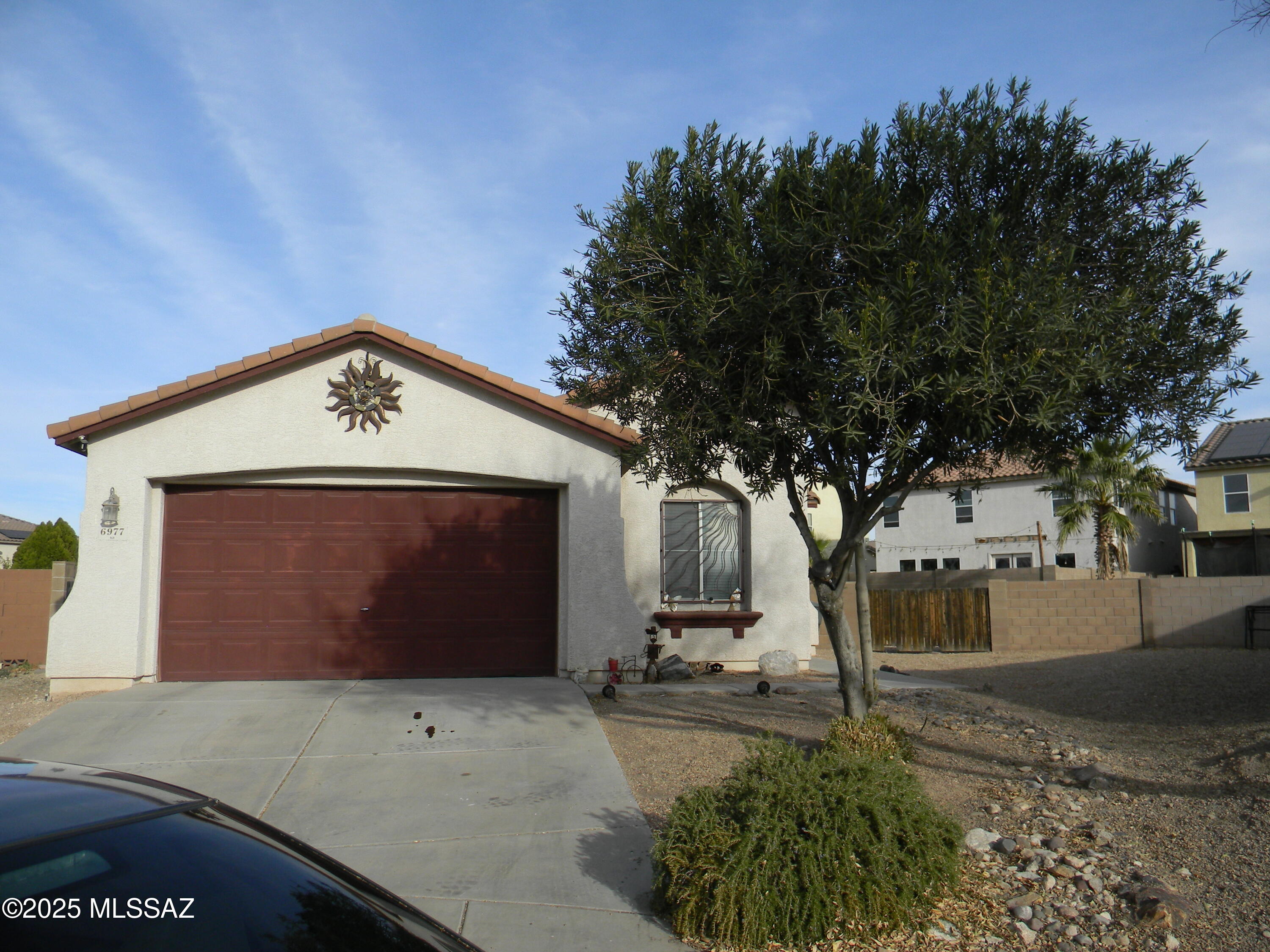 Large 3br 2ba home with large yard, wrought iron security on all windows and doors, tile roof, open floor plan . Split Bedroom plan. extra large # 2 bedroom.