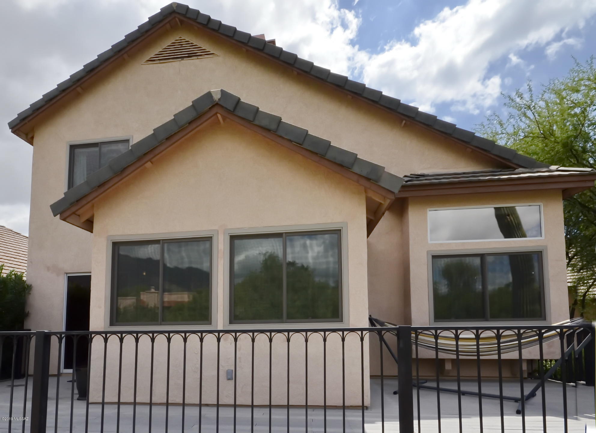Las Palomitas Resub (101-116,118-162,164-200) - Residential Lease