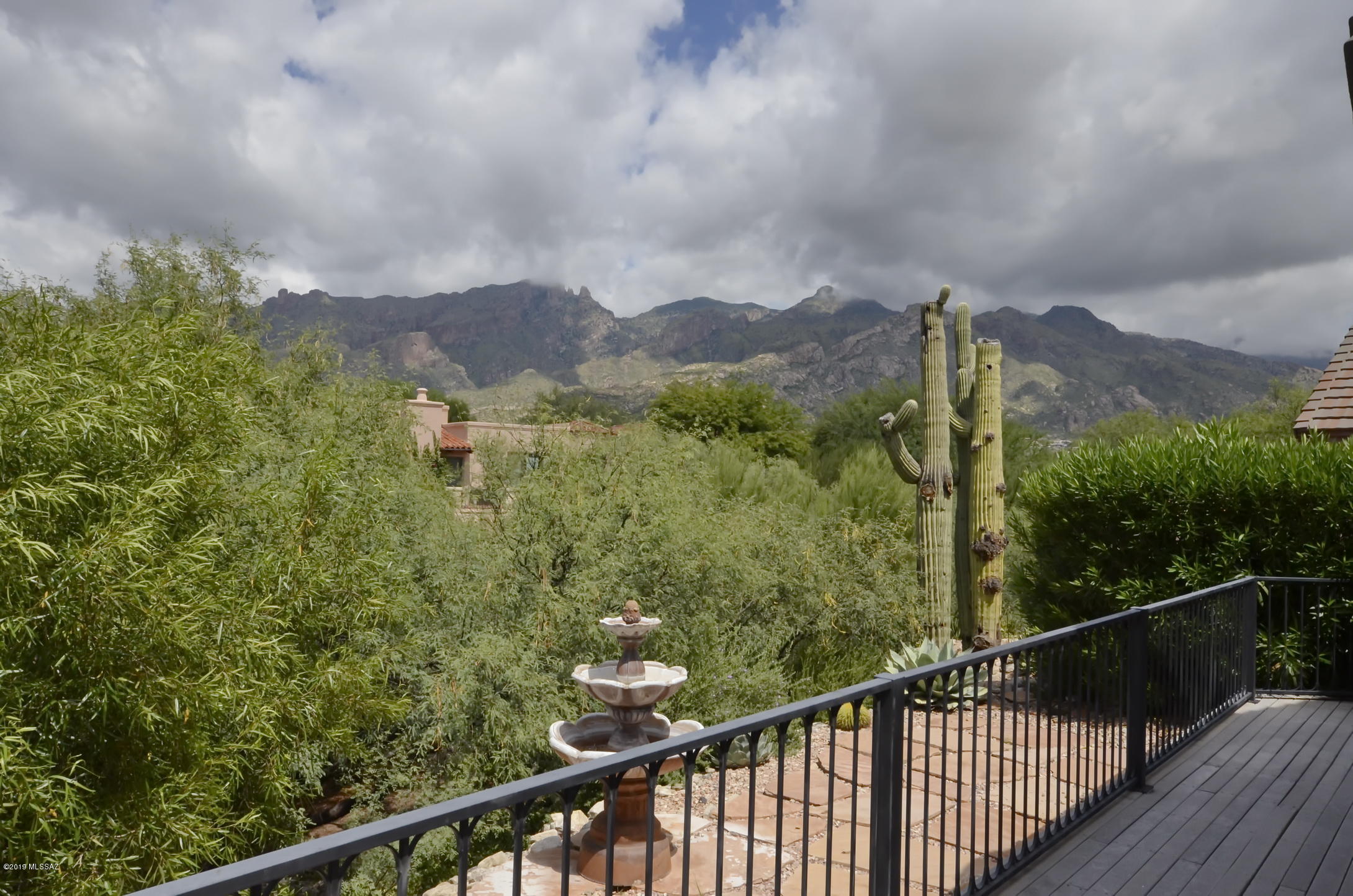 Las Palomitas Resub (101-116,118-162,164-200) - Residential Lease