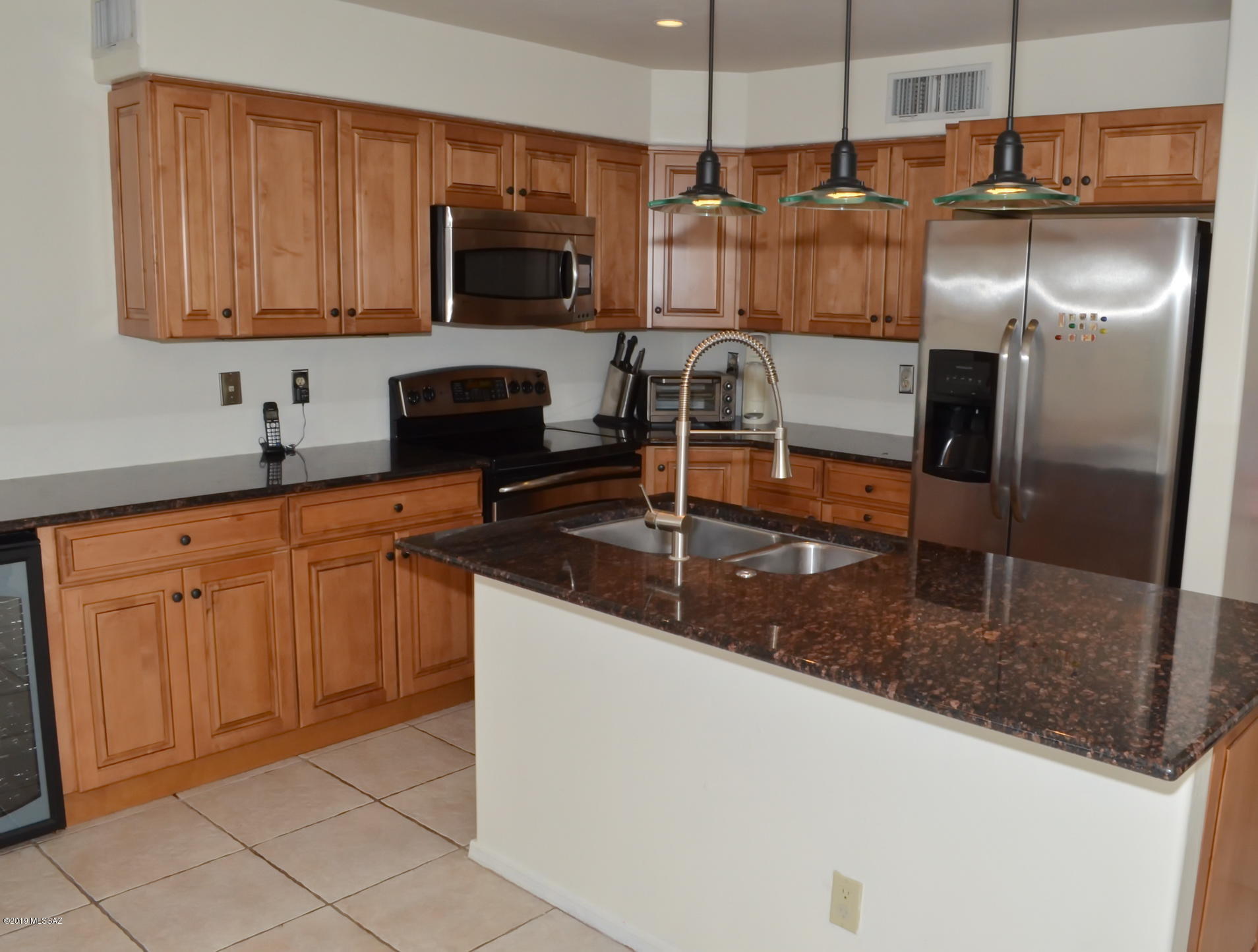 Las Palomitas Resub (101-116,118-162,164-200) - Residential Lease