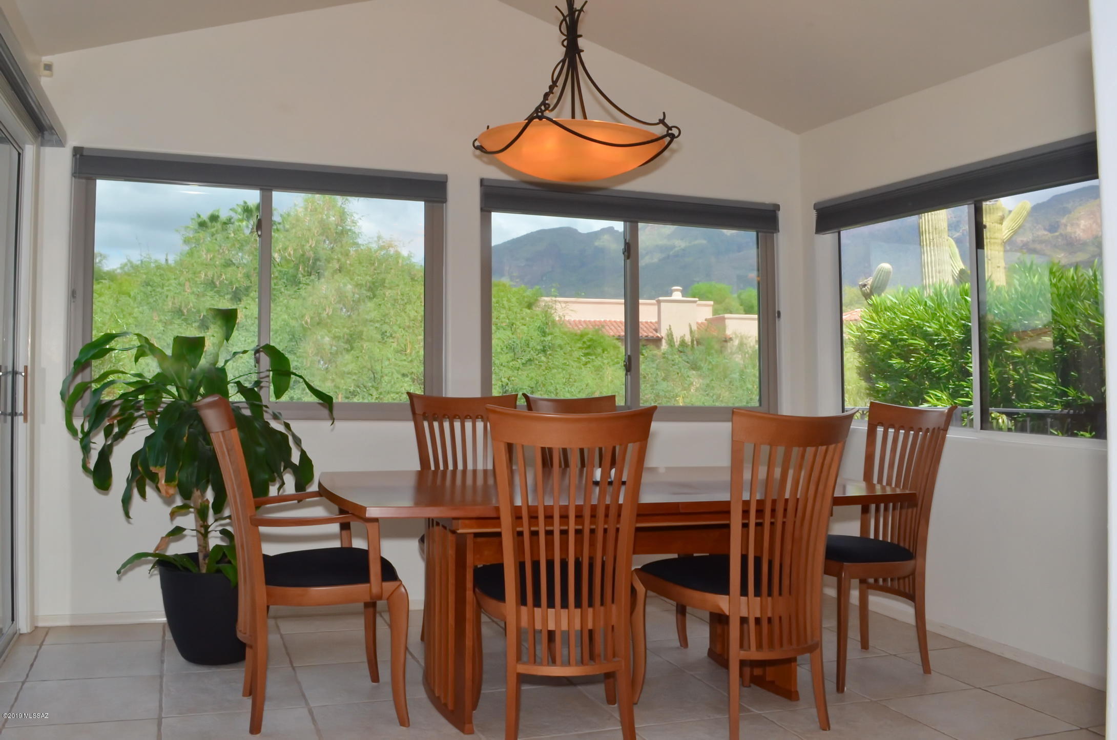 Las Palomitas Resub (101-116,118-162,164-200) - Residential Lease