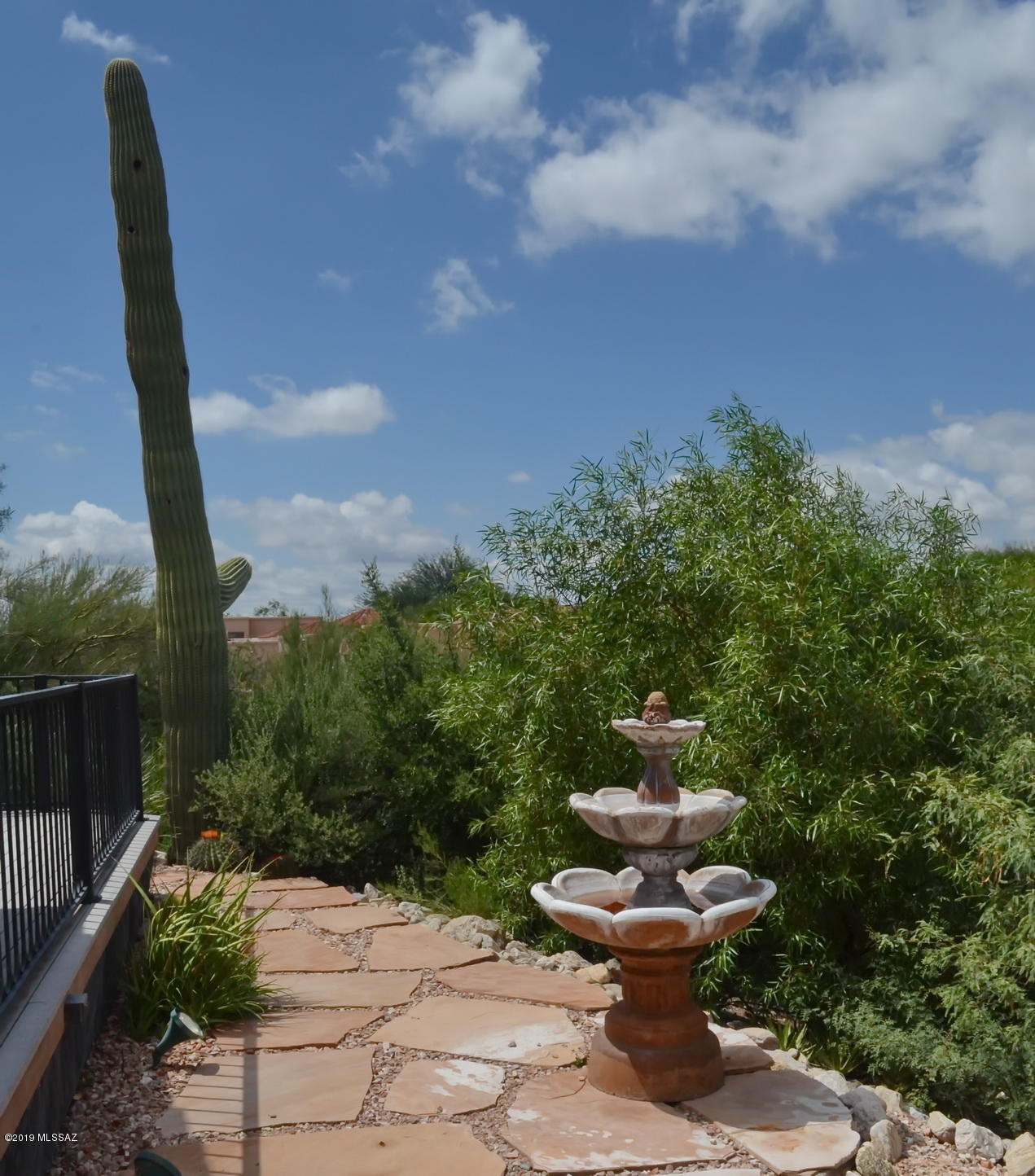 Las Palomitas Resub (101-116,118-162,164-200) - Residential Lease