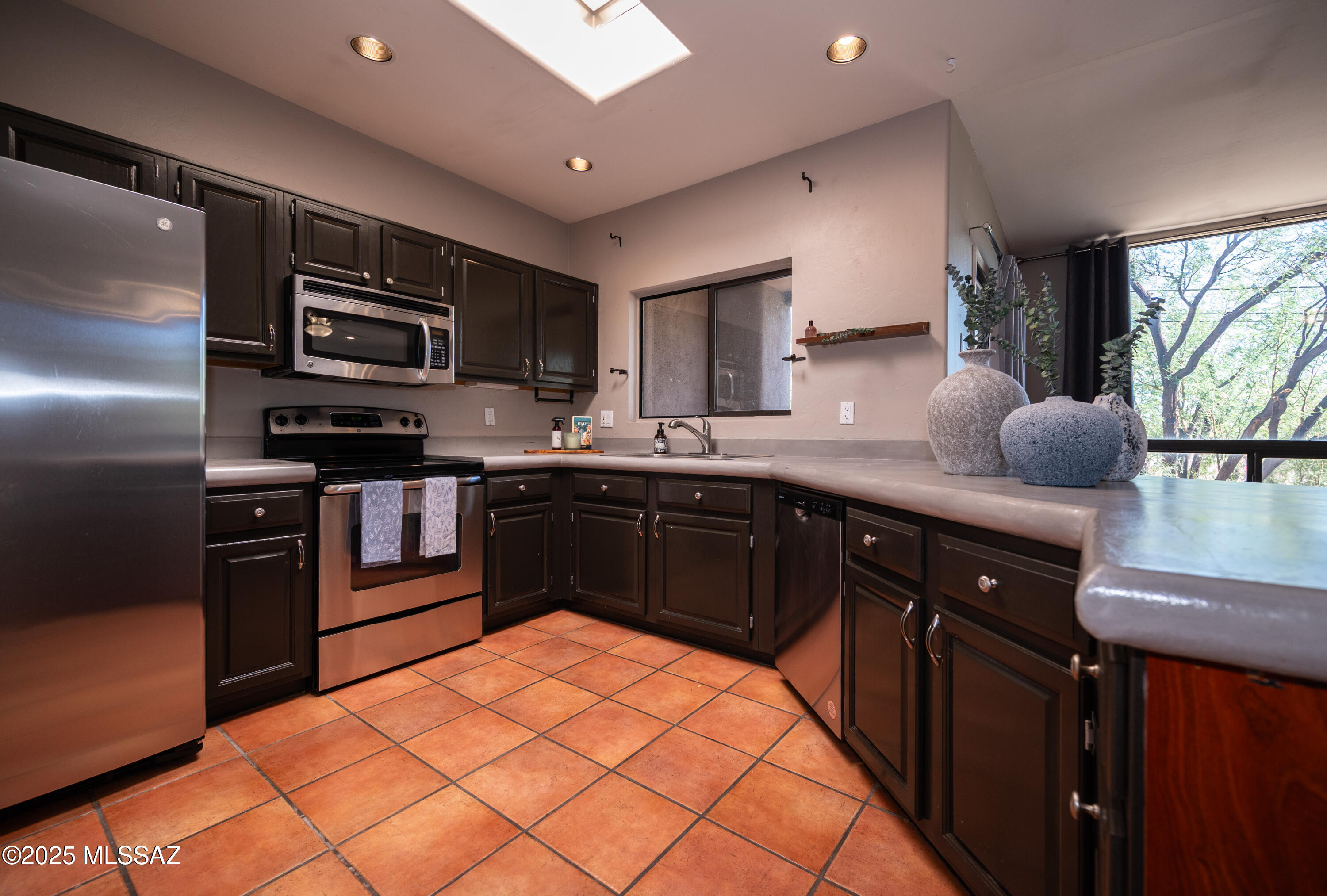 Fairway Terrace Condos. (Units 1-30) - Residential
