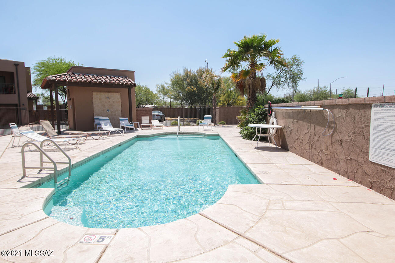 Stone Crossing Condominium - Residential