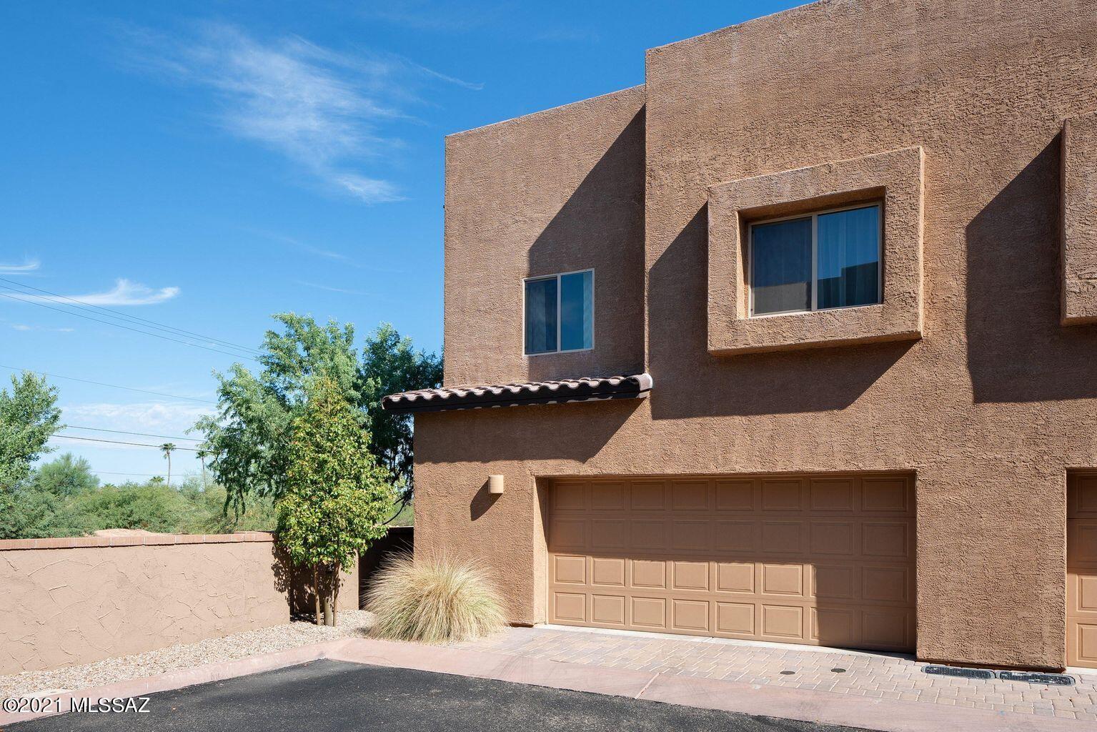 Stone Crossing Condominium - Residential