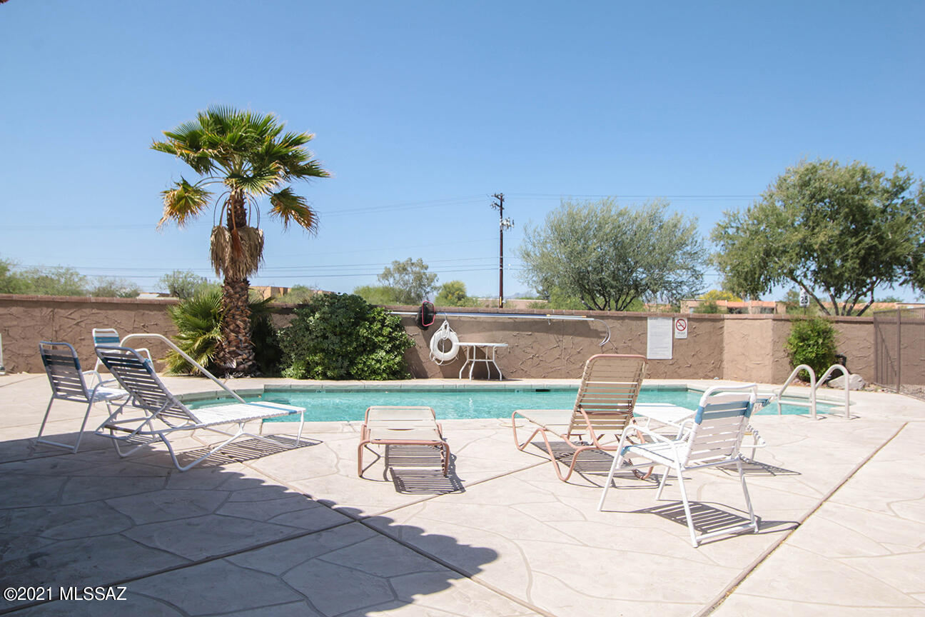 Stone Crossing Condominium - Residential