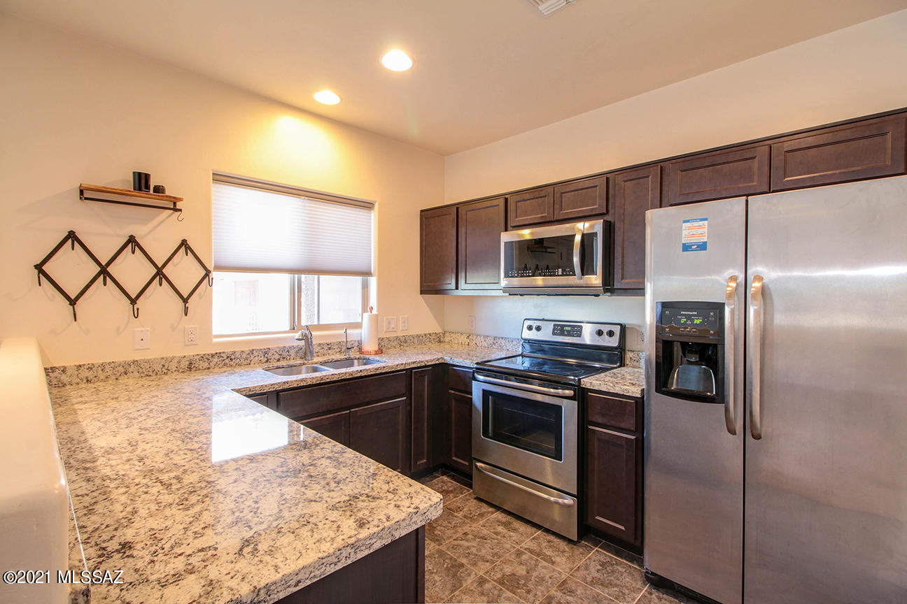 Stone Crossing Condominium - Residential