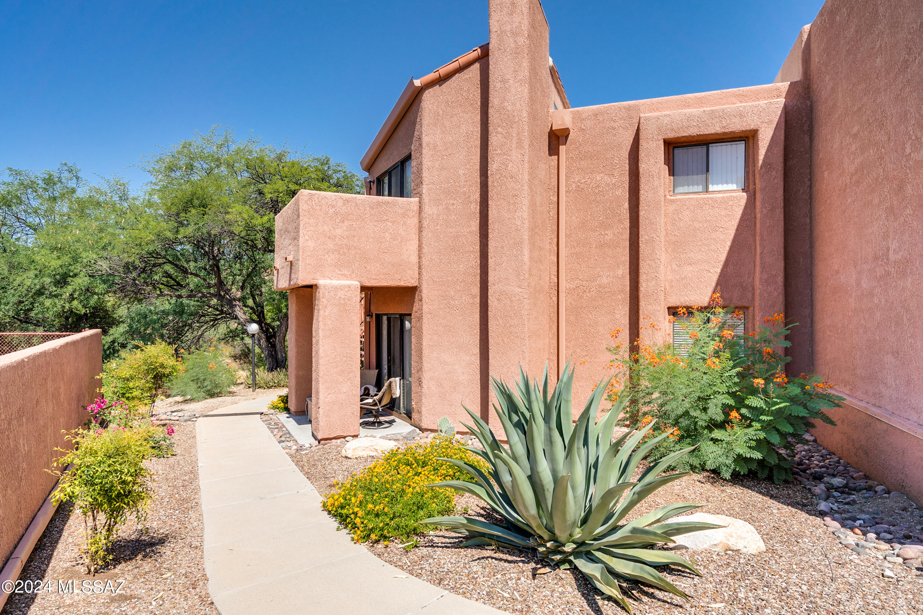 Ventana Vista Condominiums - Residential