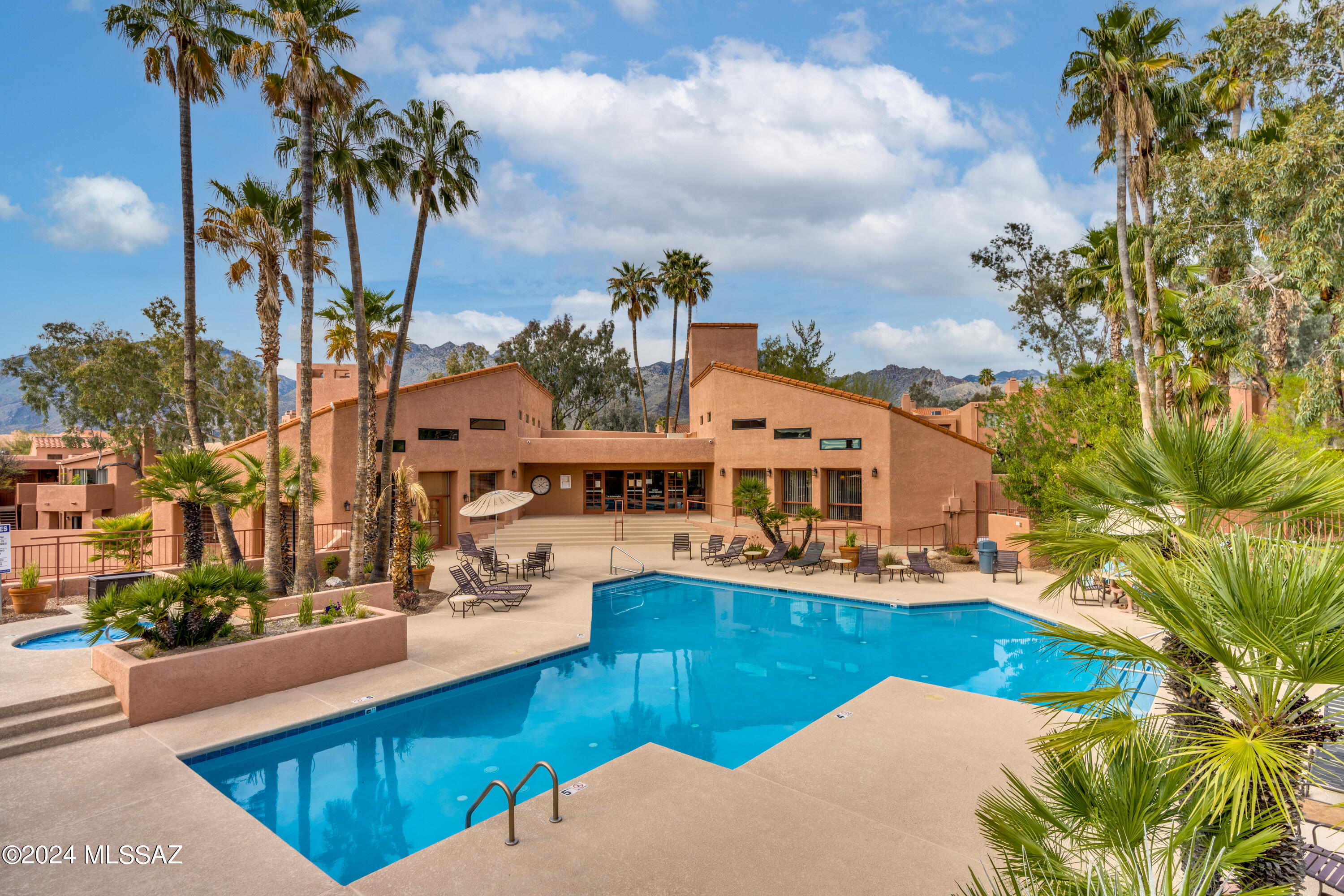 Ventana Vista Condominiums - Residential