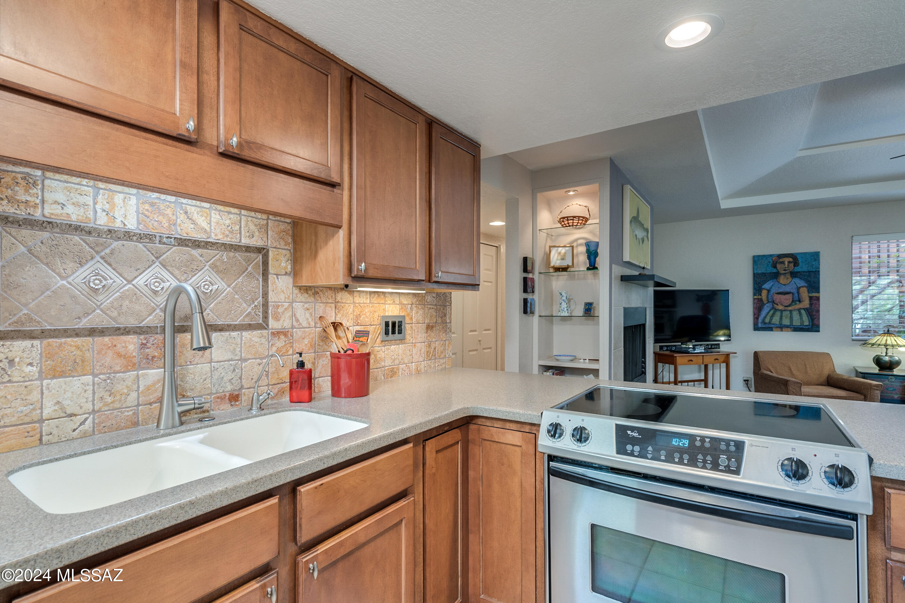 Ventana Vista Condominiums - Residential