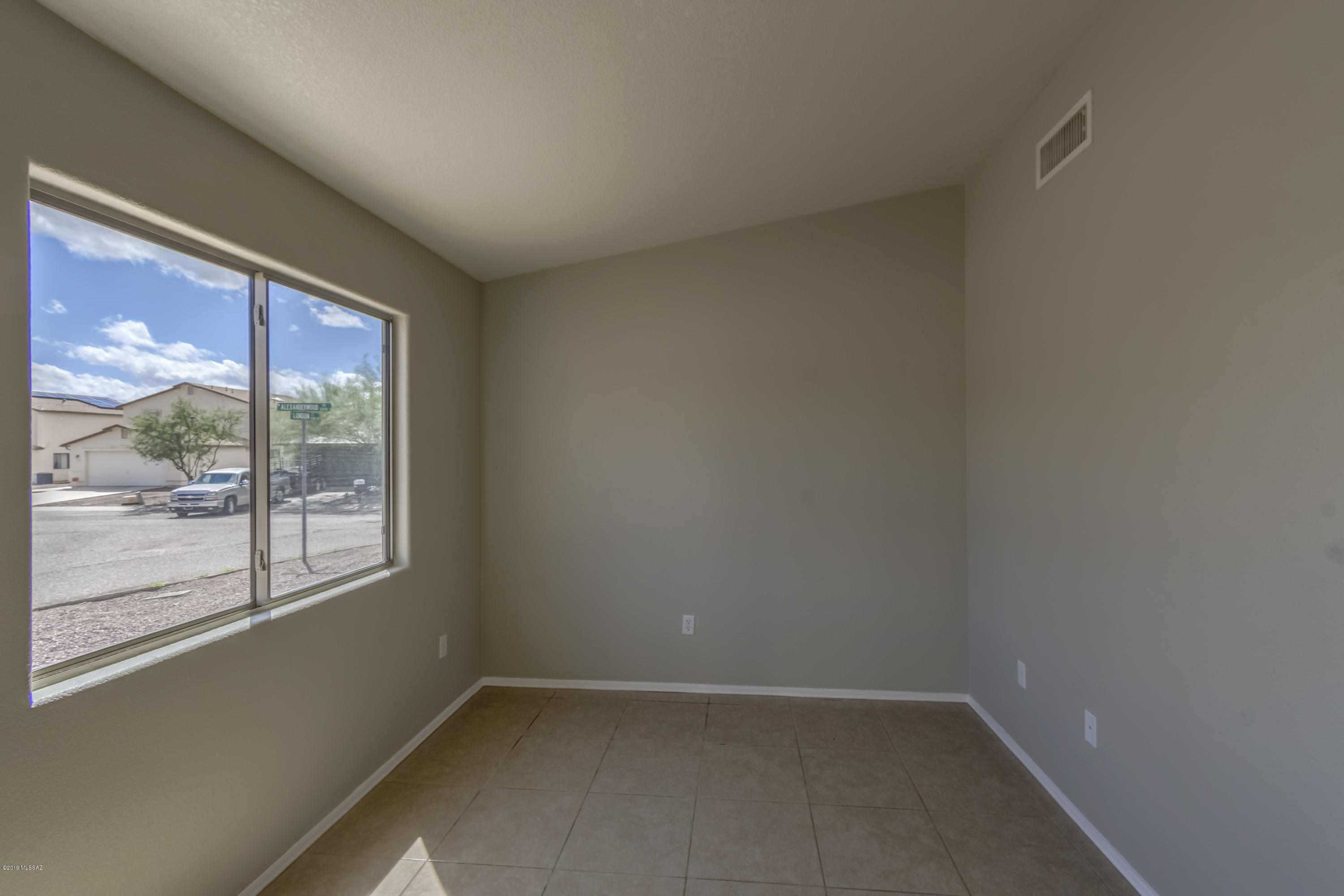 Mountain Manor View - Residential