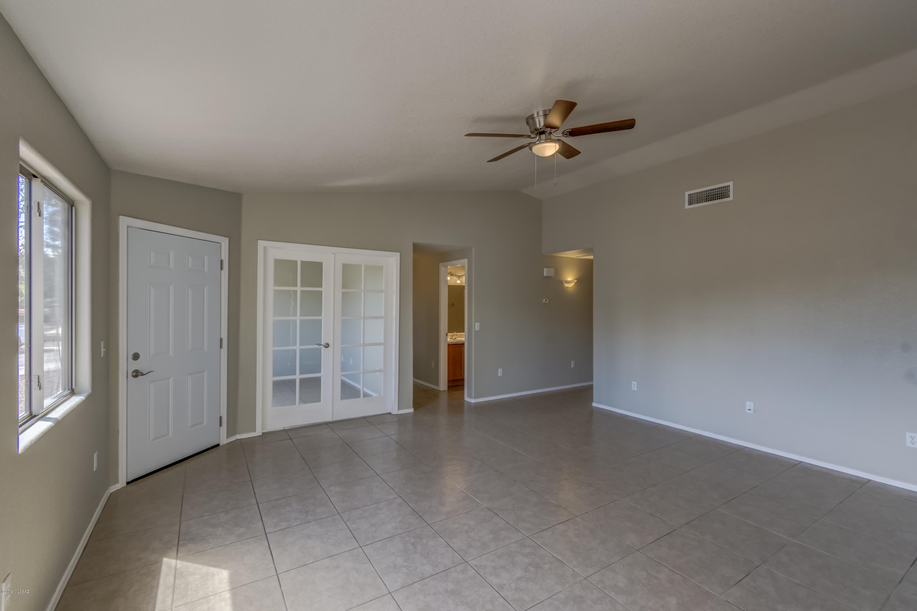 Mountain Manor View - Residential