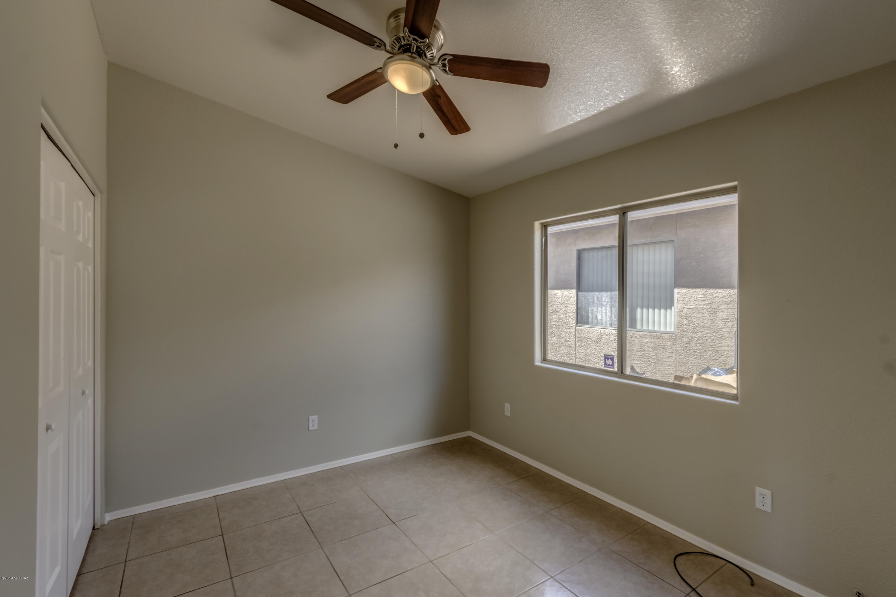 Mountain Manor View - Residential