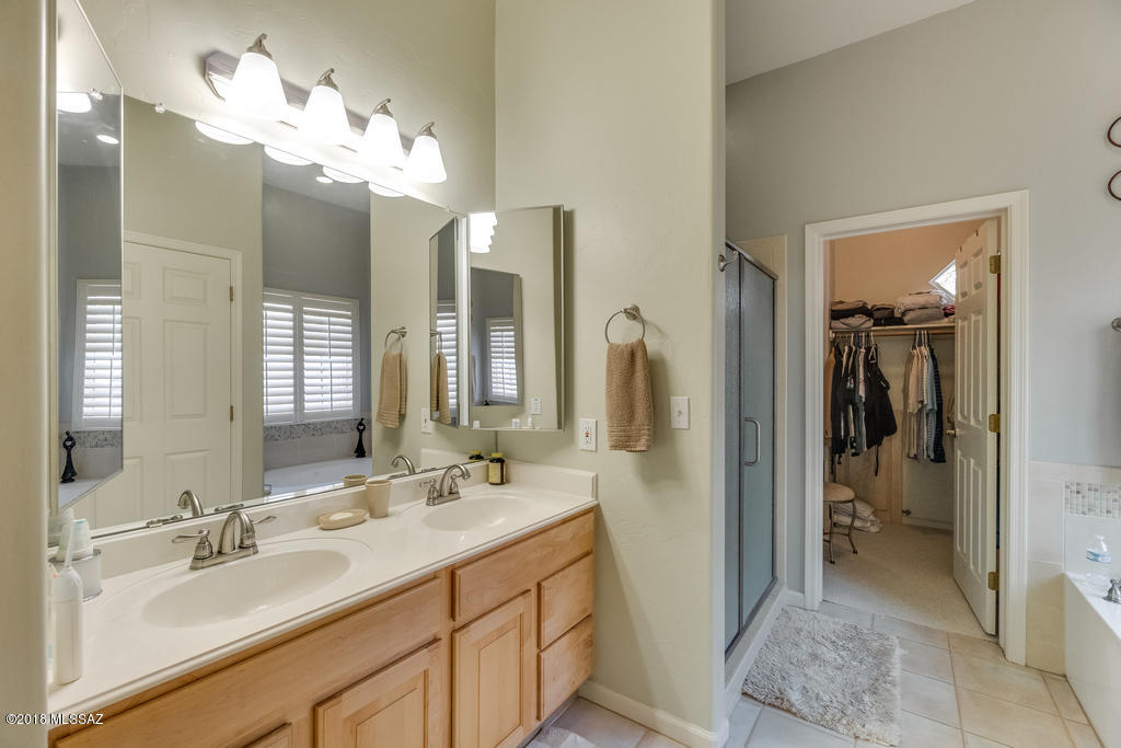 Carmel Pointe (1-104) - Residential