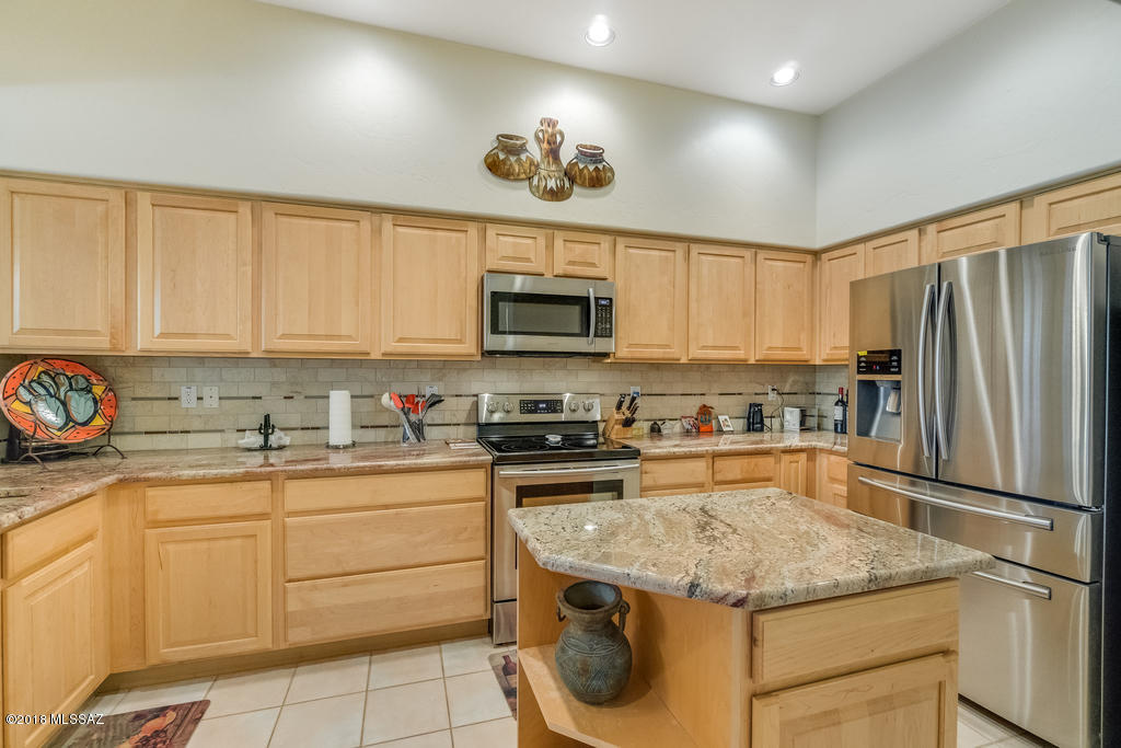 Carmel Pointe (1-104) - Residential