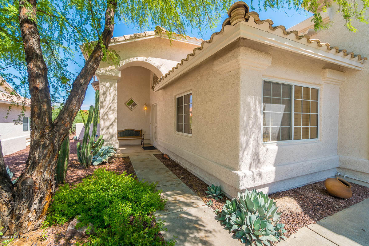 Carmel Pointe (1-104) - Residential