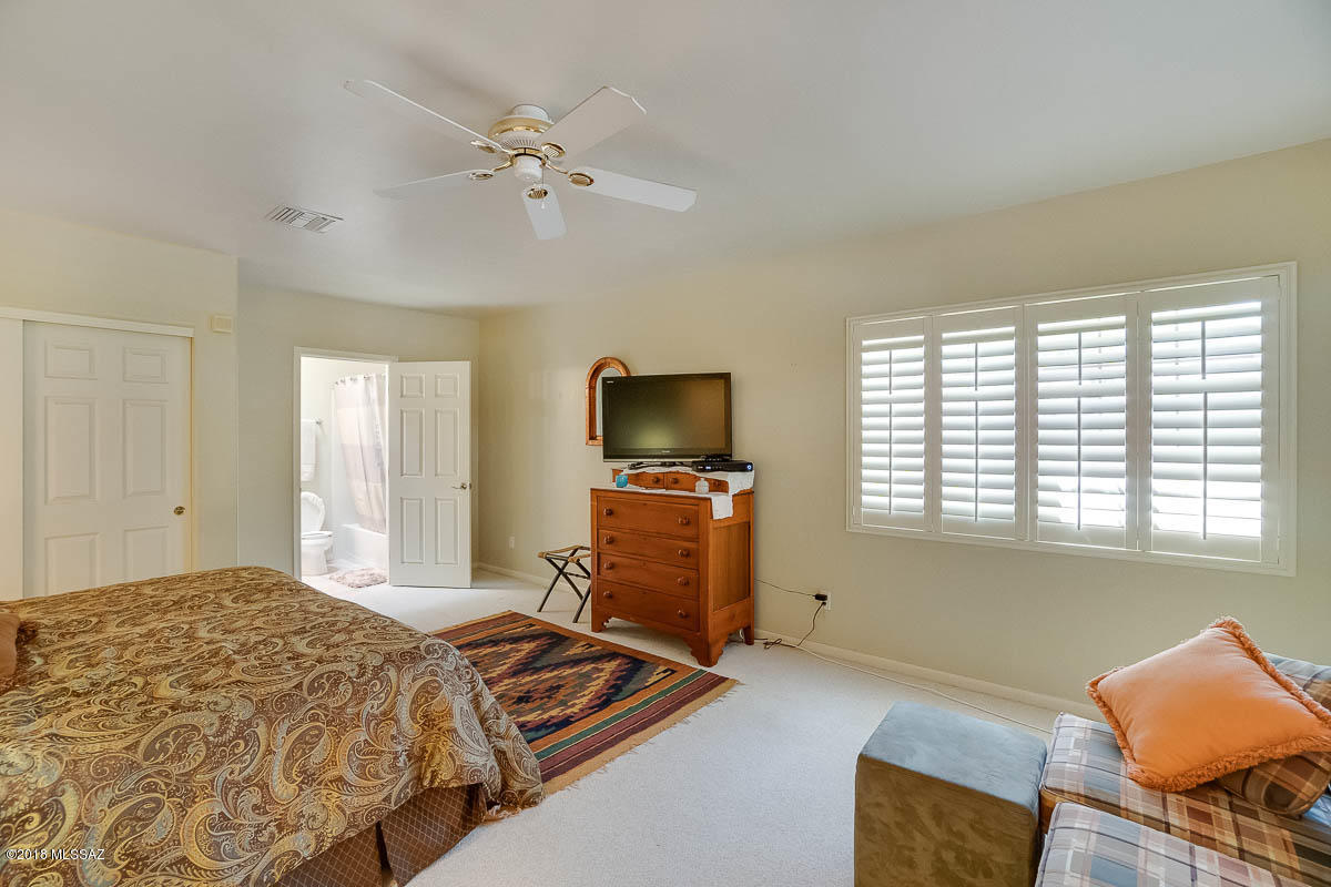 Carmel Pointe (1-104) - Residential