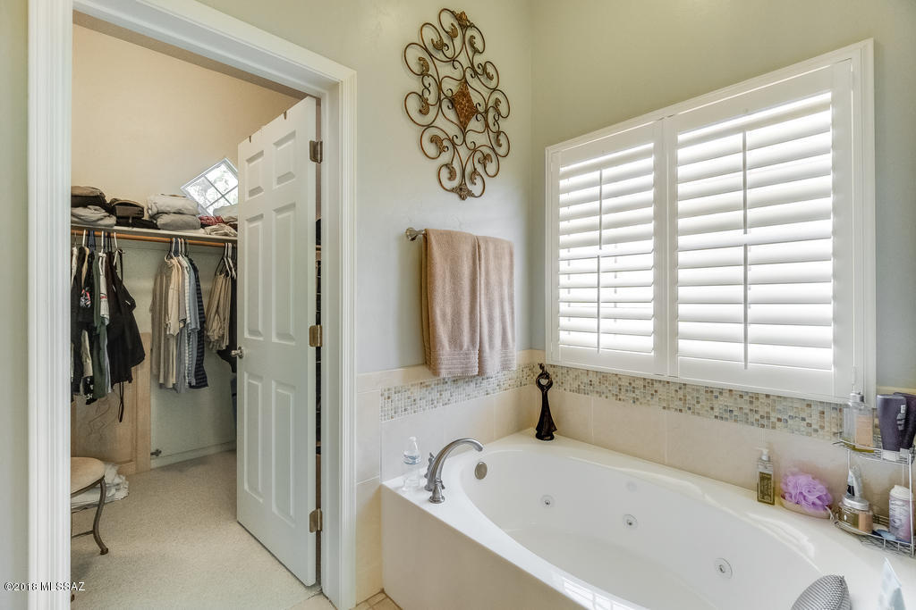 Carmel Pointe (1-104) - Residential