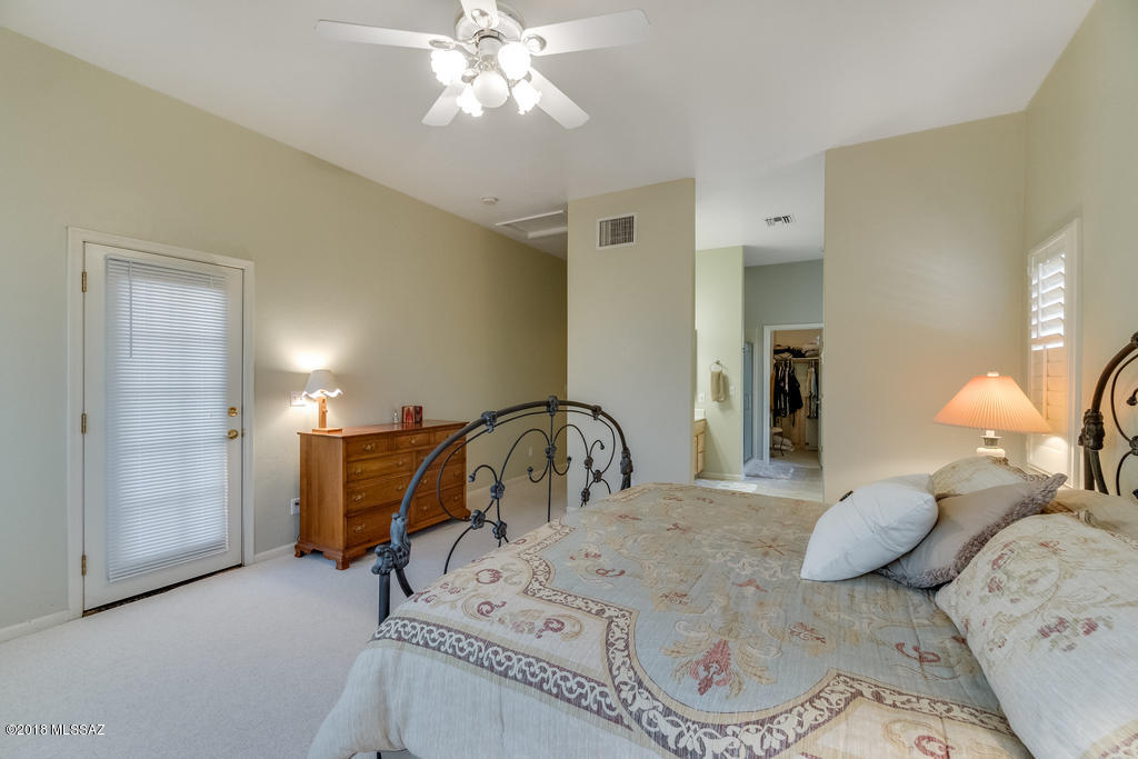 Carmel Pointe (1-104) - Residential