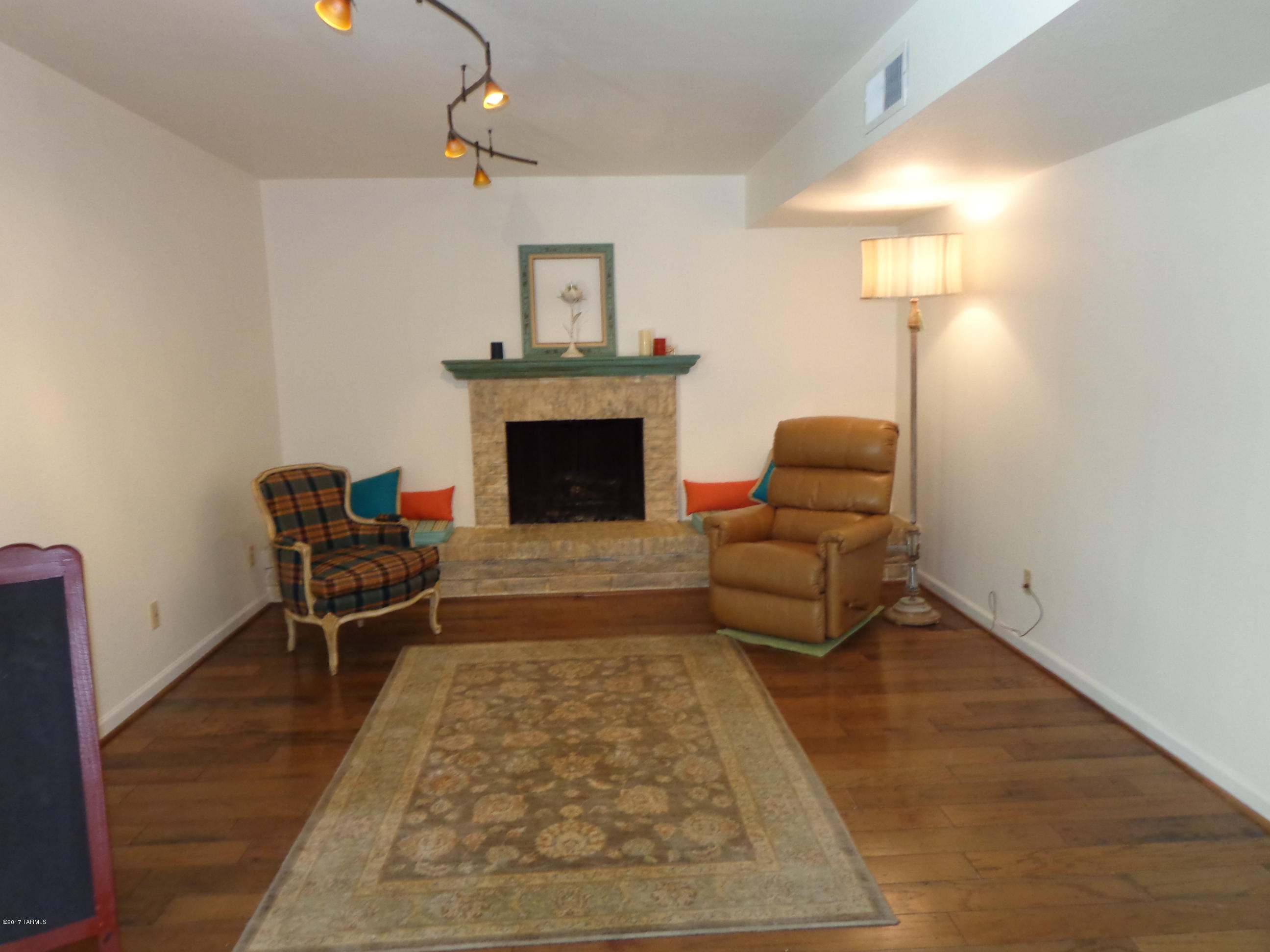 Quail Canyon (100-234) - Residential