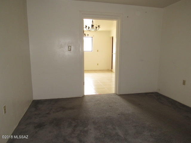 Los Robles Estates - Residential
