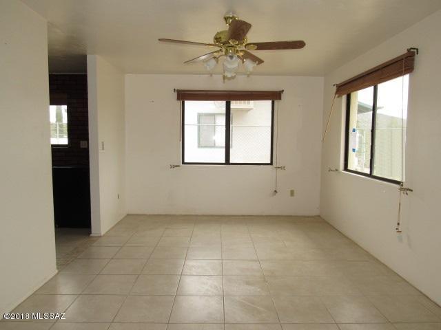 Los Robles Estates - Residential