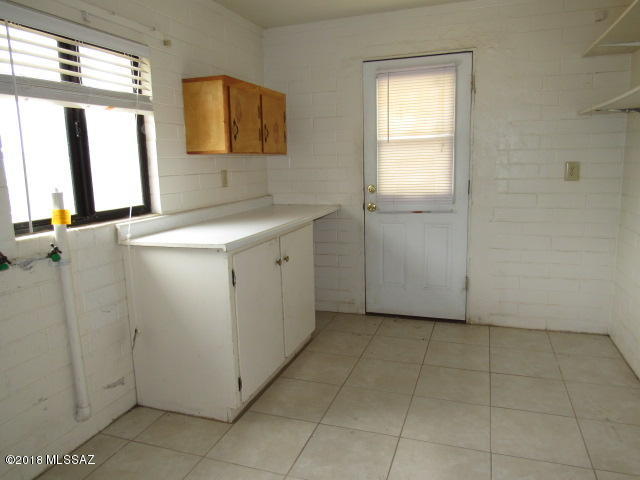 Los Robles Estates - Residential