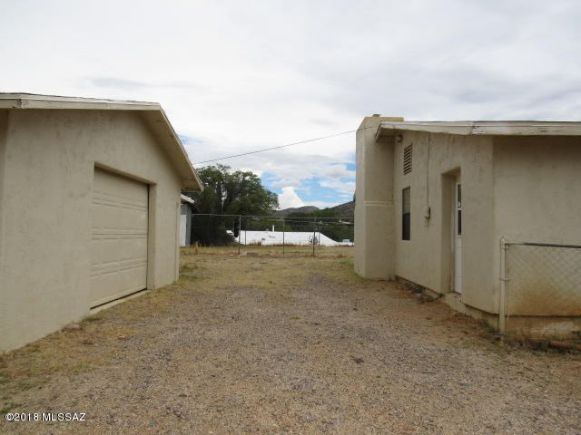 Los Robles Estates - Residential