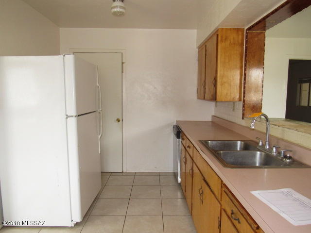 Los Robles Estates - Residential