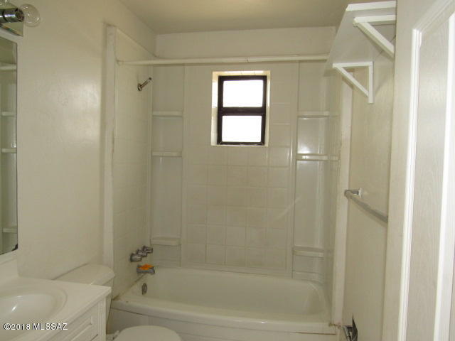 Los Robles Estates - Residential