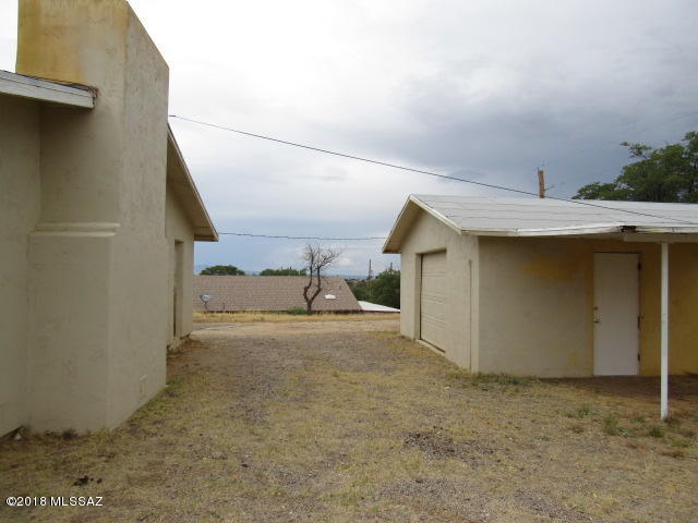 Los Robles Estates - Residential